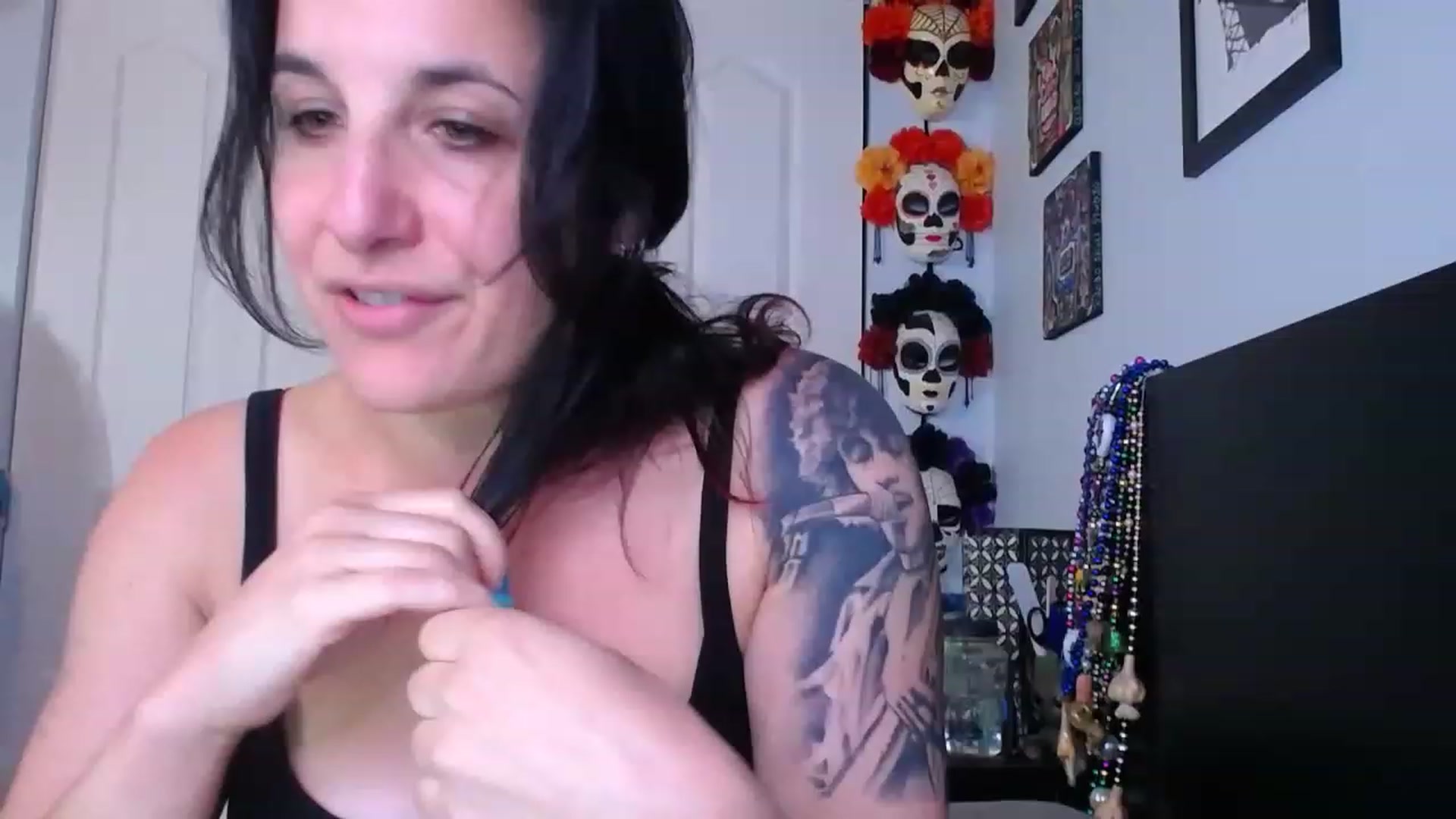 Gallery image thumbnail from abustybabe's myfreecams stream on, 05/26/2023, 21:11 image 1 of 20
