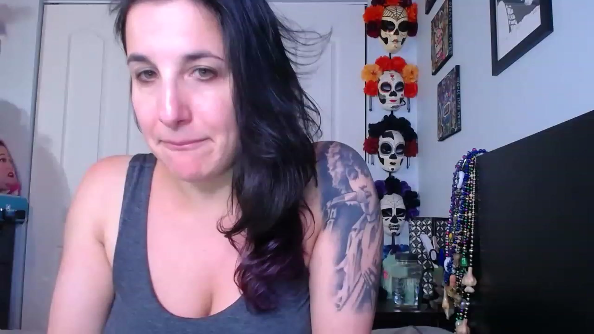 Gallery image thumbnail from abustybabe's myfreecams stream on, 05/30/2023, 20:06 image 13 of 20