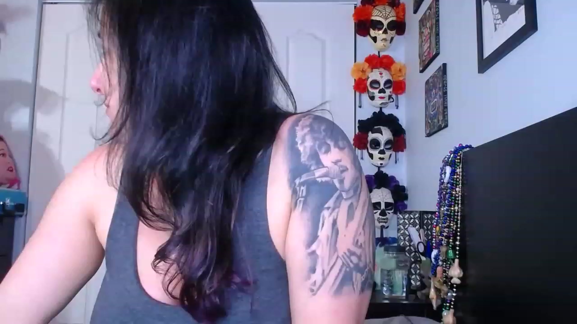 Gallery image thumbnail from abustybabe's myfreecams stream on, 05/30/2023, 20:06 image 3 of 20