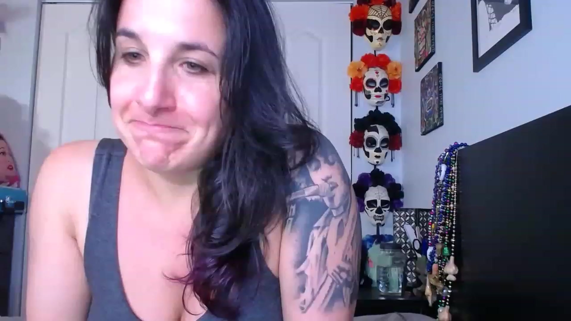 Gallery image thumbnail from abustybabe's myfreecams stream on, 05/30/2023, 20:06 image 12 of 20