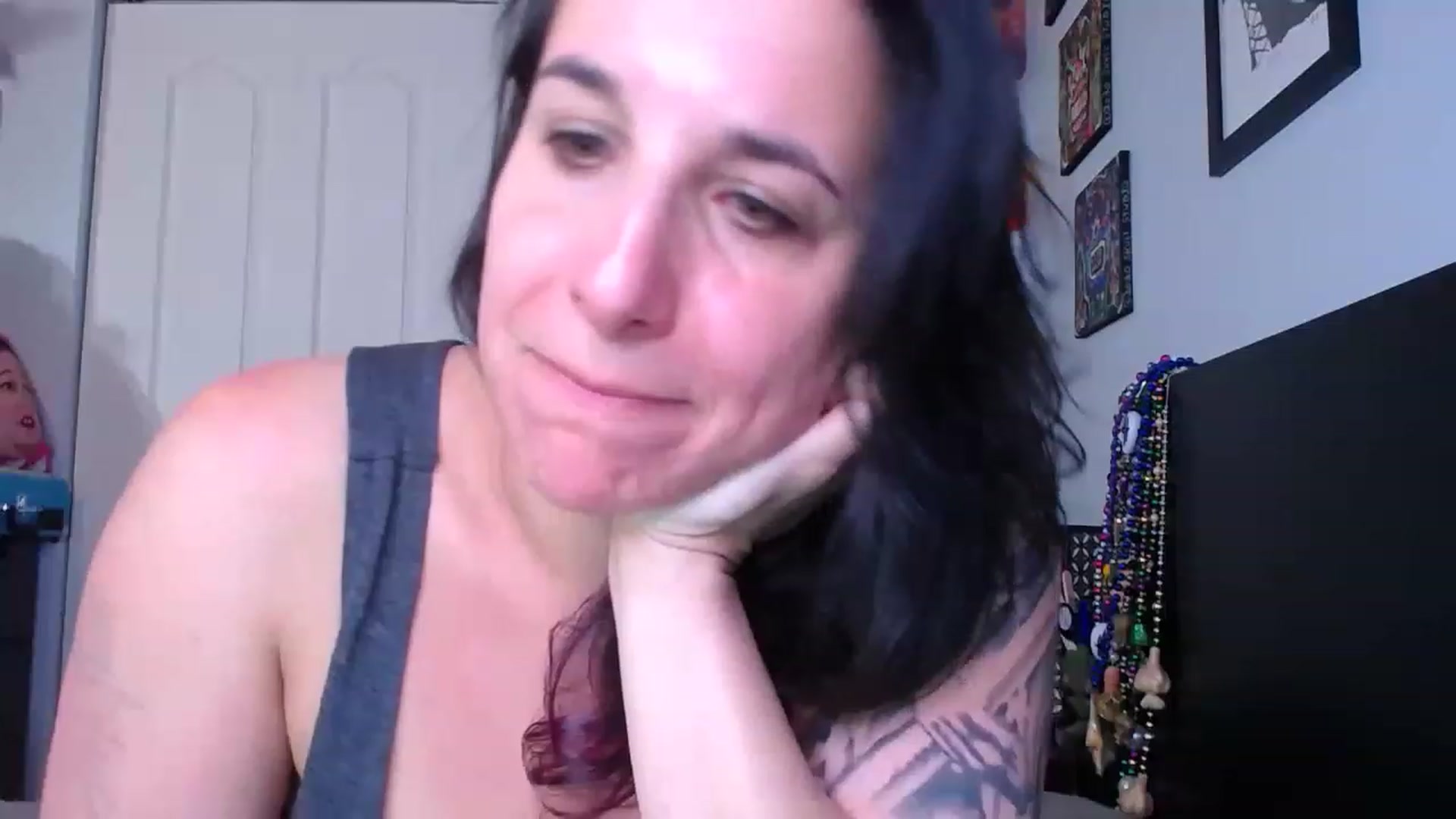 Gallery image thumbnail from abustybabe's myfreecams stream on, 05/30/2023, 20:06 image 16 of 20