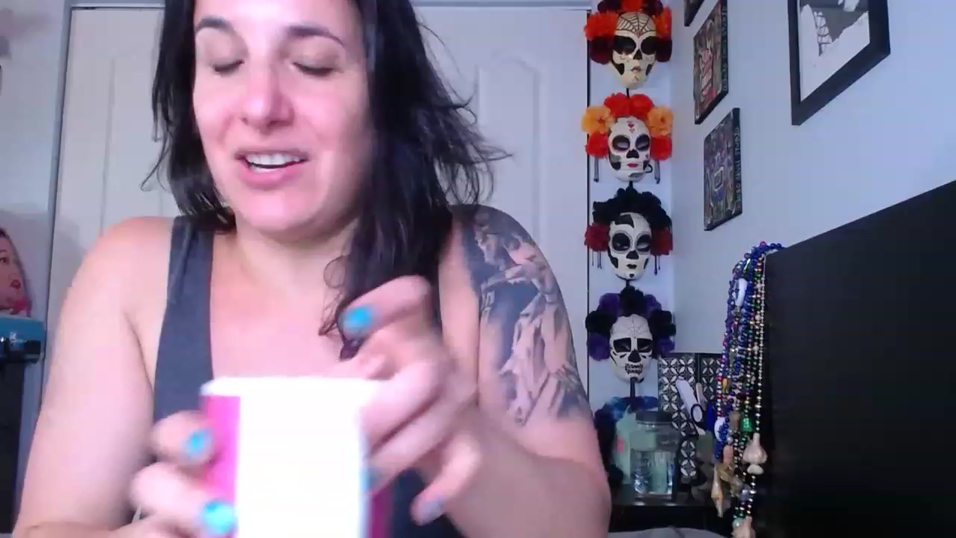 Gallery image thumbnail from abustybabe's myfreecams stream on, 05/30/2023, 20:06 image 1 of 20