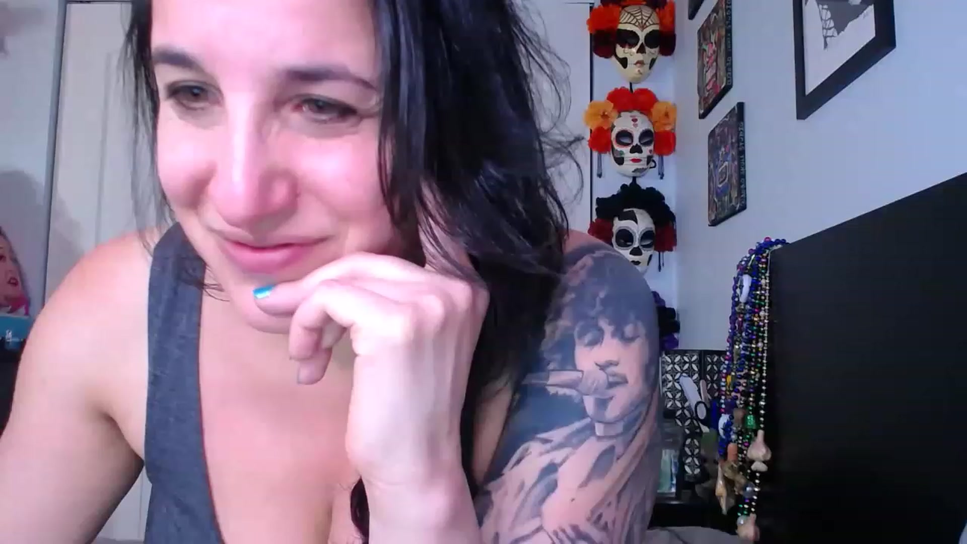 Gallery image thumbnail from abustybabe's myfreecams stream on, 05/30/2023, 21:29 image 2 of 20