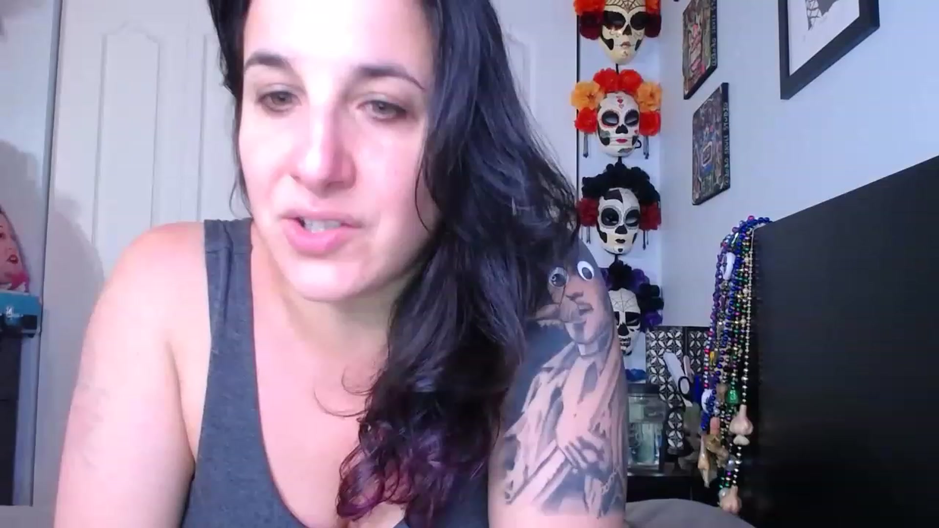 Gallery image thumbnail from abustybabe's myfreecams stream on, 05/30/2023, 21:29 image 18 of 20