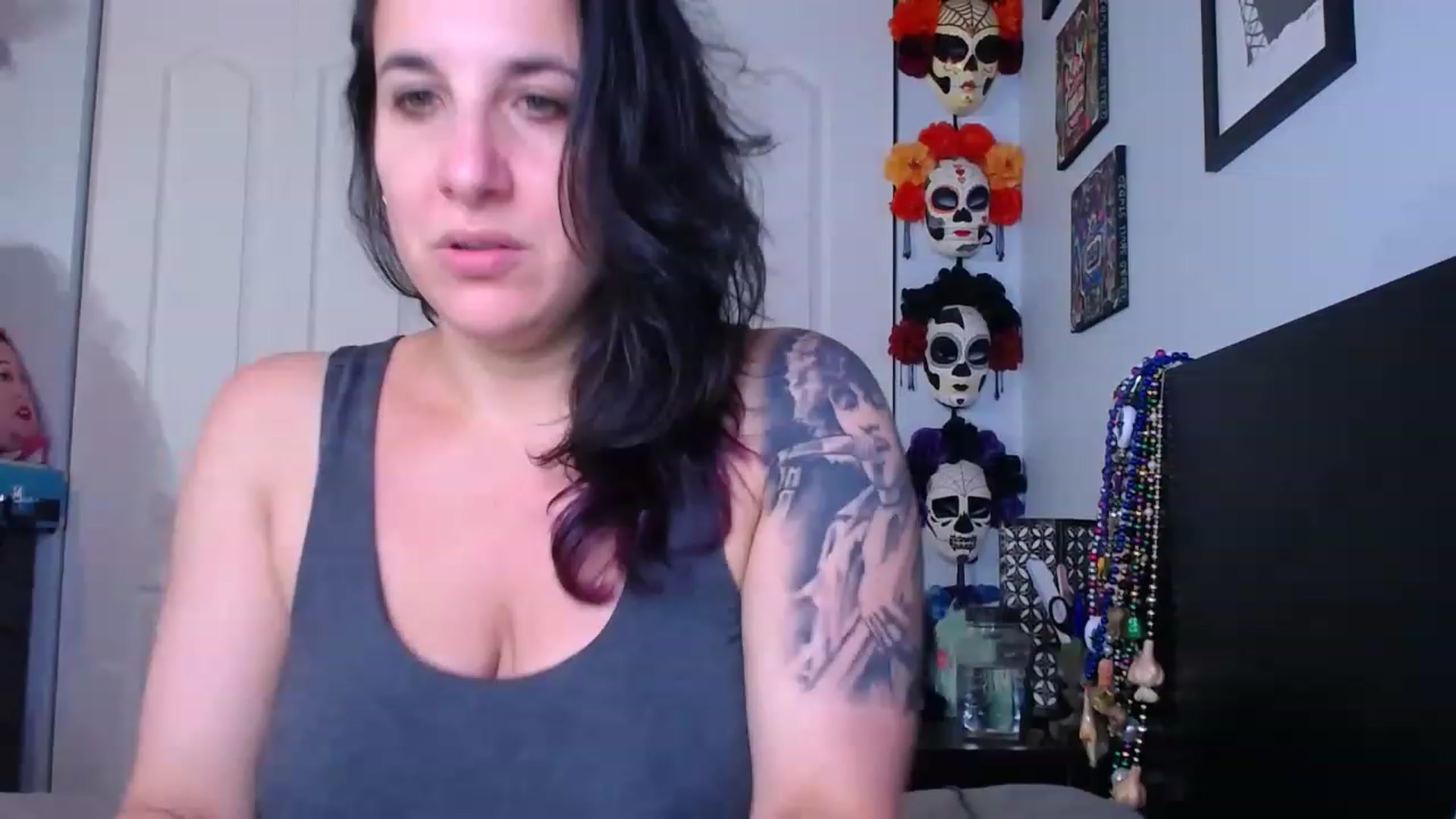 Gallery image thumbnail from abustybabe's myfreecams stream on, 05/30/2023, 21:29 image 1 of 20
