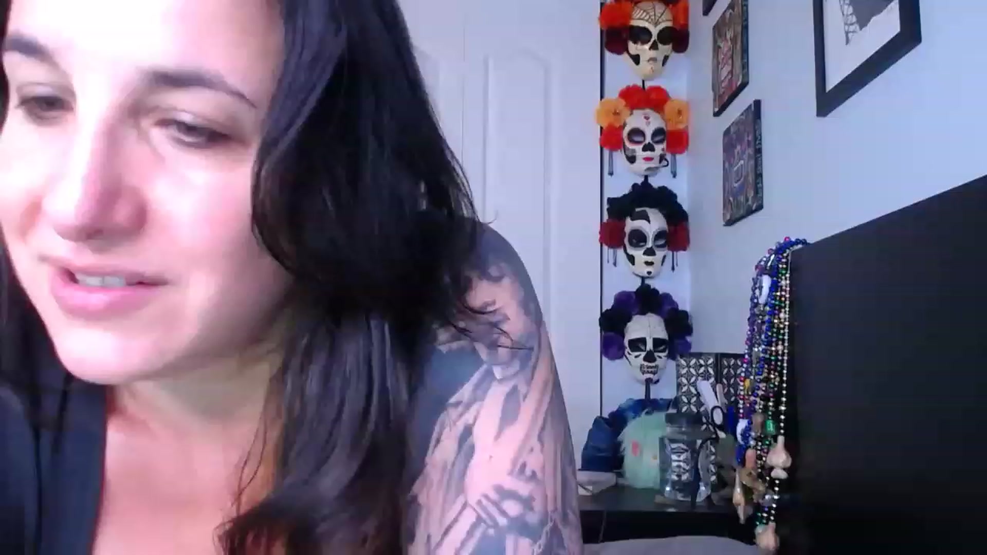 Gallery image thumbnail from abustybabe's myfreecams stream on, 05/31/2023, 21:03 image 4 of 20