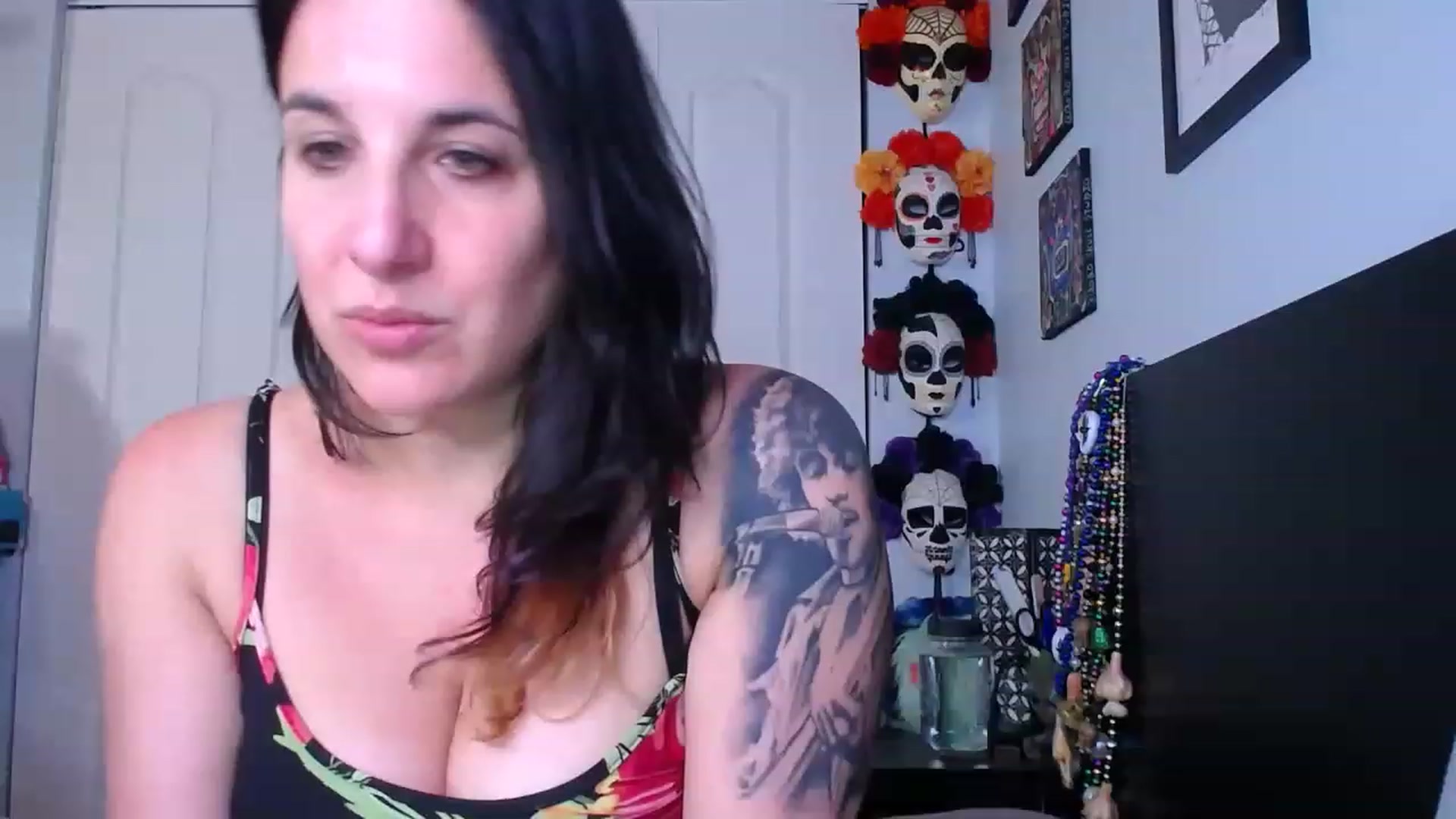 Gallery image thumbnail from abustybabe's myfreecams stream on, 06/01/2023, 21:22 image 10 of 20