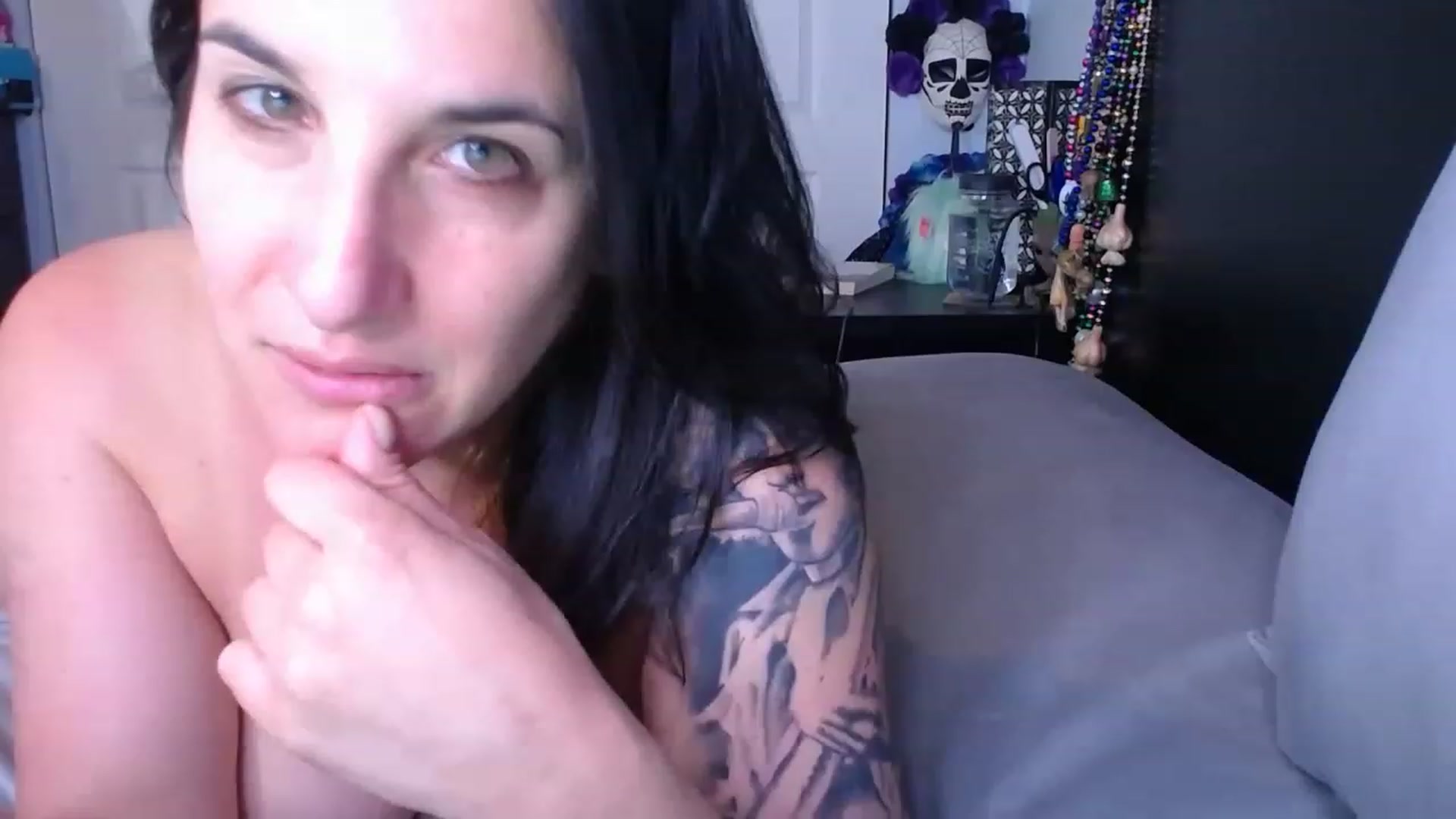 Gallery image thumbnail from abustybabe's myfreecams stream on, 06/01/2023, 22:17 image 13 of 20