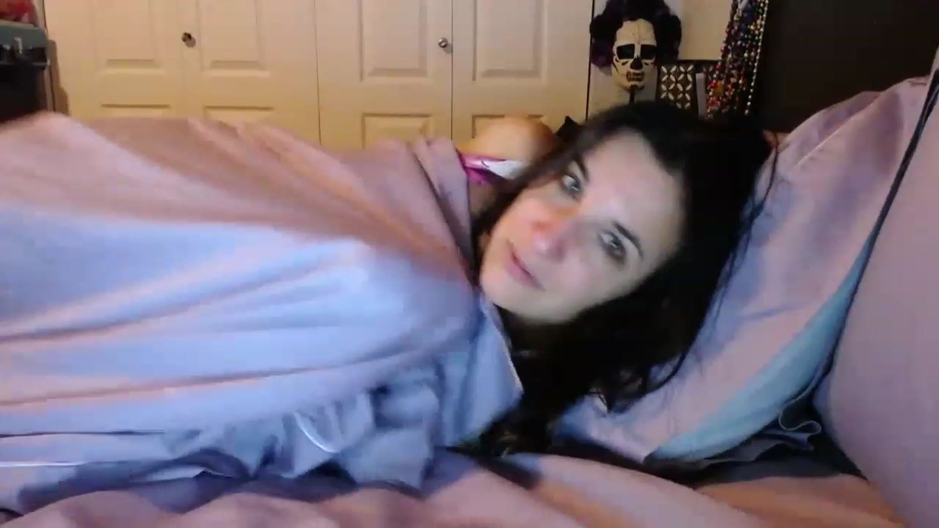 Gallery image thumbnail from abustybabe's myfreecams stream on, 06/02/2023, 20:57 image 19 of 20