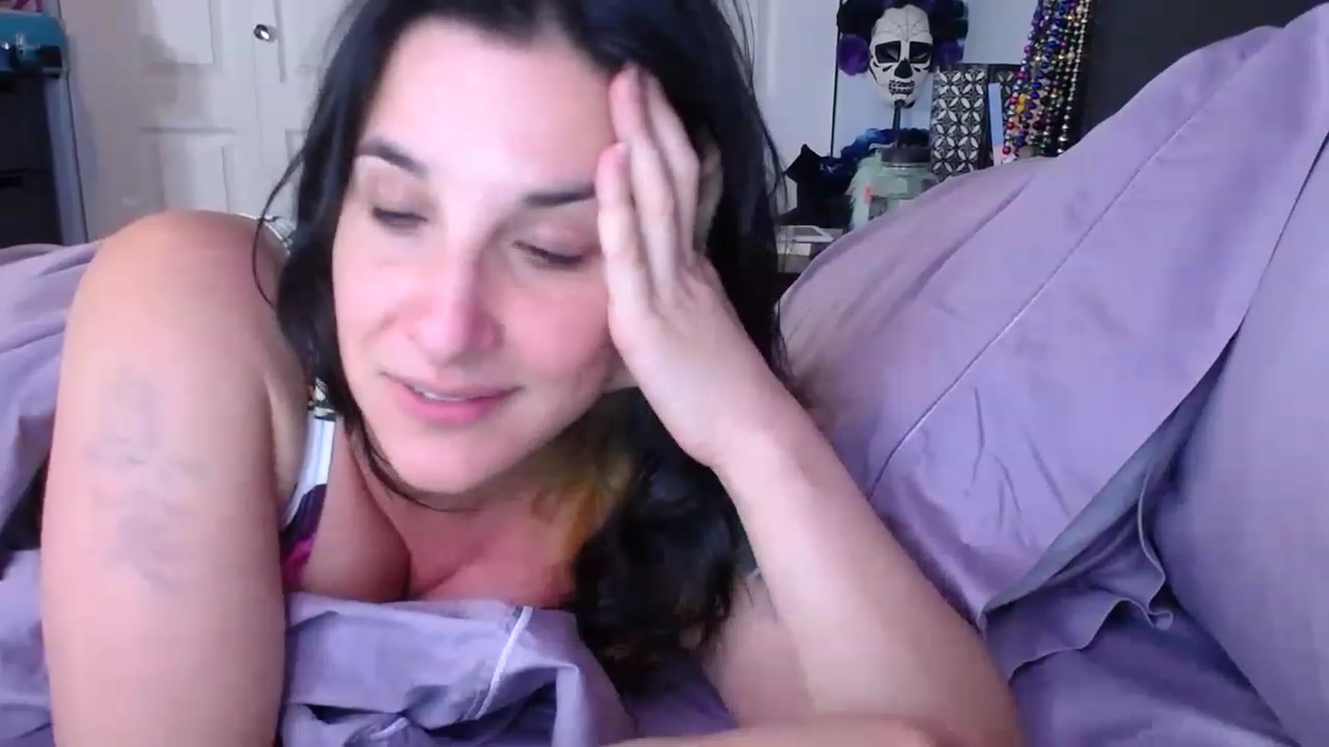 Gallery image thumbnail from abustybabe's myfreecams stream on, 06/02/2023, 20:57 image 17 of 20