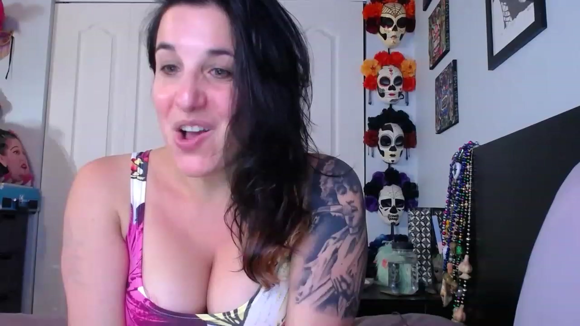 Gallery image thumbnail from abustybabe's myfreecams stream on, 06/02/2023, 20:57 image 4 of 20