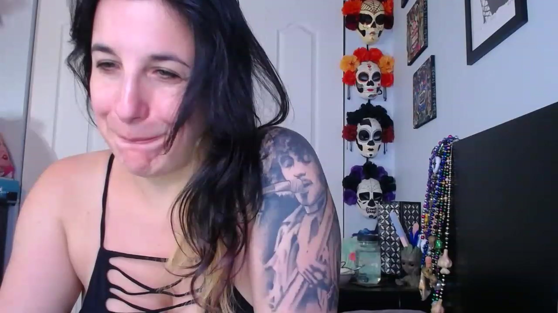 Gallery image thumbnail from abustybabe's myfreecams stream on, 06/05/2023, 20:39 image 15 of 20