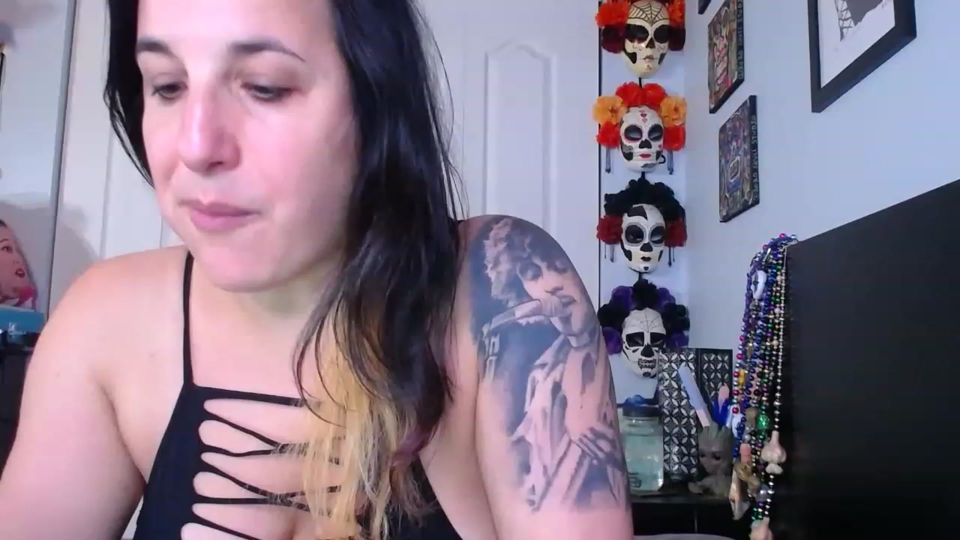 Gallery image thumbnail from abustybabe's myfreecams stream on, 06/05/2023, 20:39 image 5 of 20