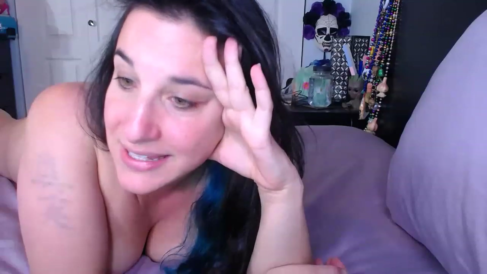 Gallery image thumbnail from abustybabe's myfreecams stream on, 06/06/2023, 20:34 image 9 of 20
