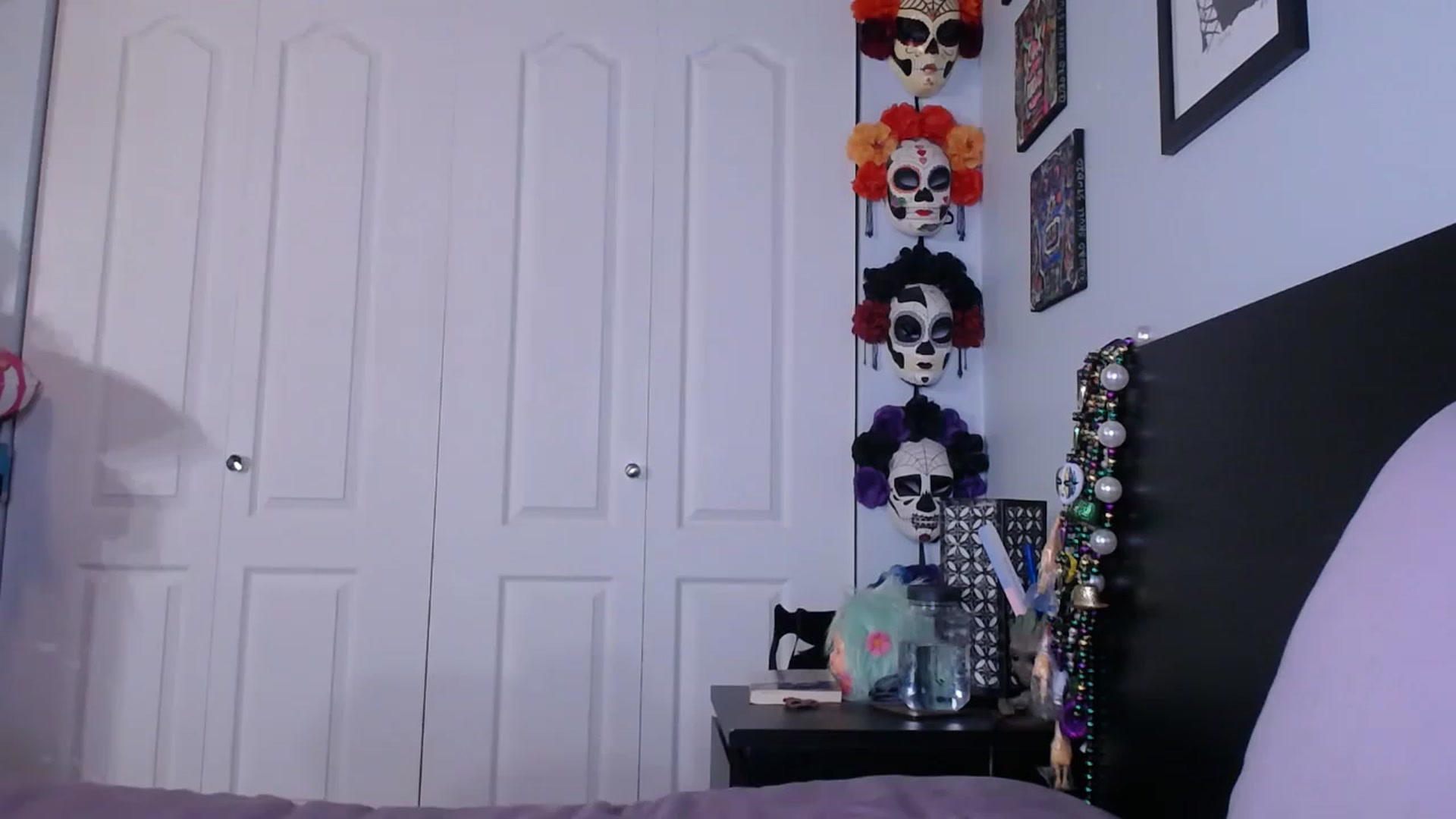 Gallery image thumbnail from abustybabe's myfreecams stream on, 06/09/2023, 21:32 image 16 of 20