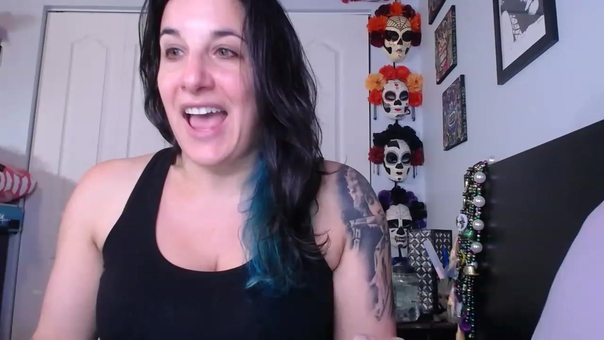 Gallery image thumbnail from abustybabe's myfreecams stream on, 06/09/2023, 21:32 image 2 of 20