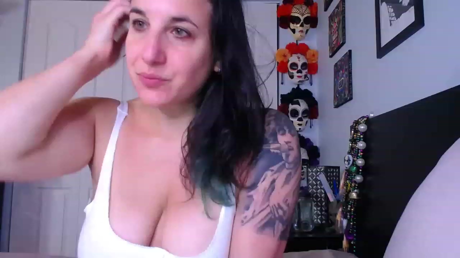 Gallery image thumbnail from abustybabe's myfreecams stream on, 06/12/2023, 18:40 image 1 of 20