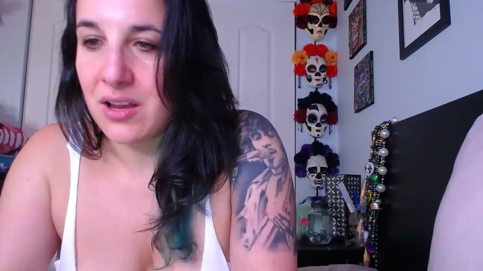 Gallery image thumbnail from abustybabe's myfreecams stream on, 06/12/2023, 22:05 image 3 of 20