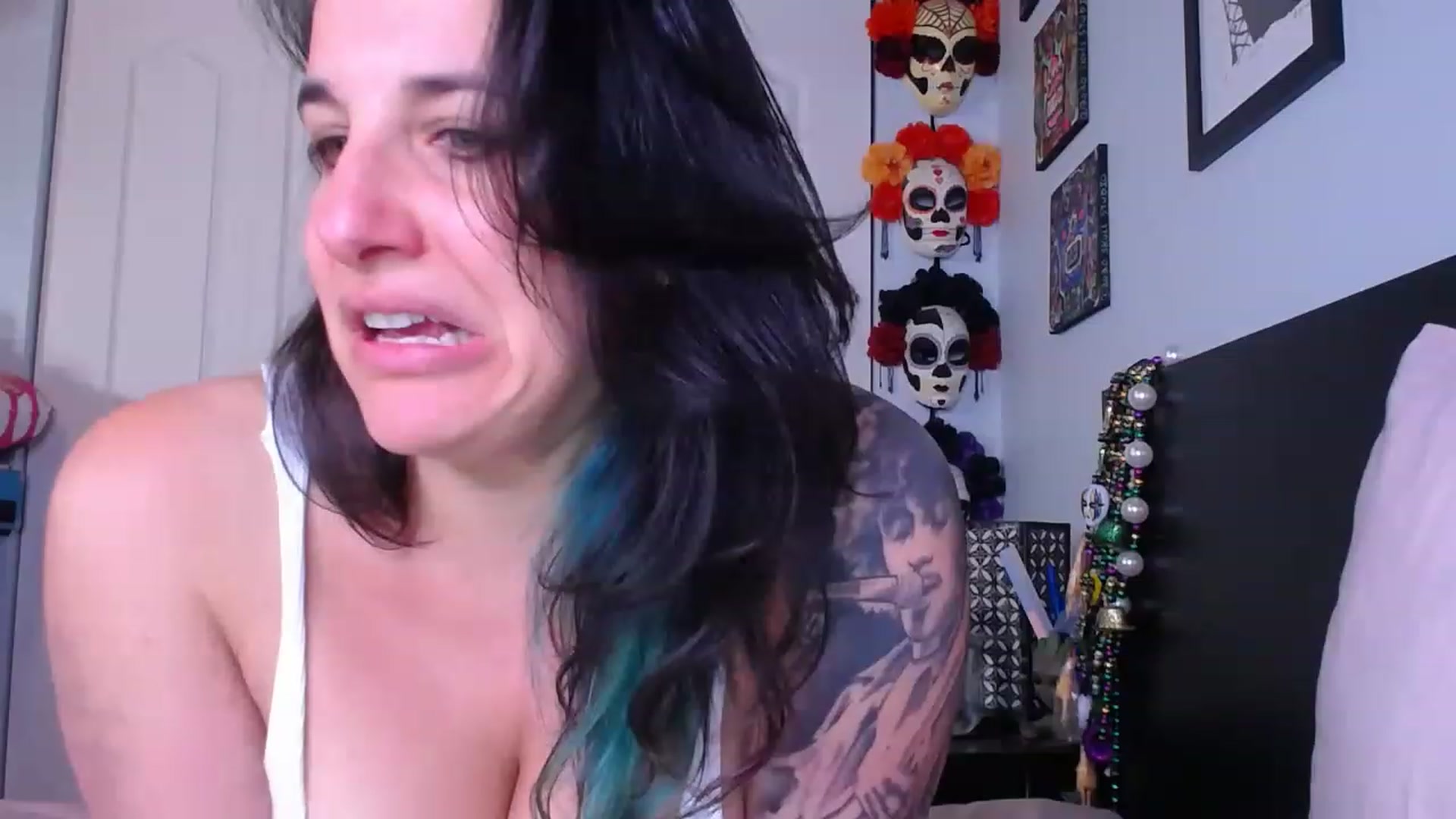 Gallery image thumbnail from abustybabe's myfreecams stream on, 06/12/2023, 22:05 image 14 of 20