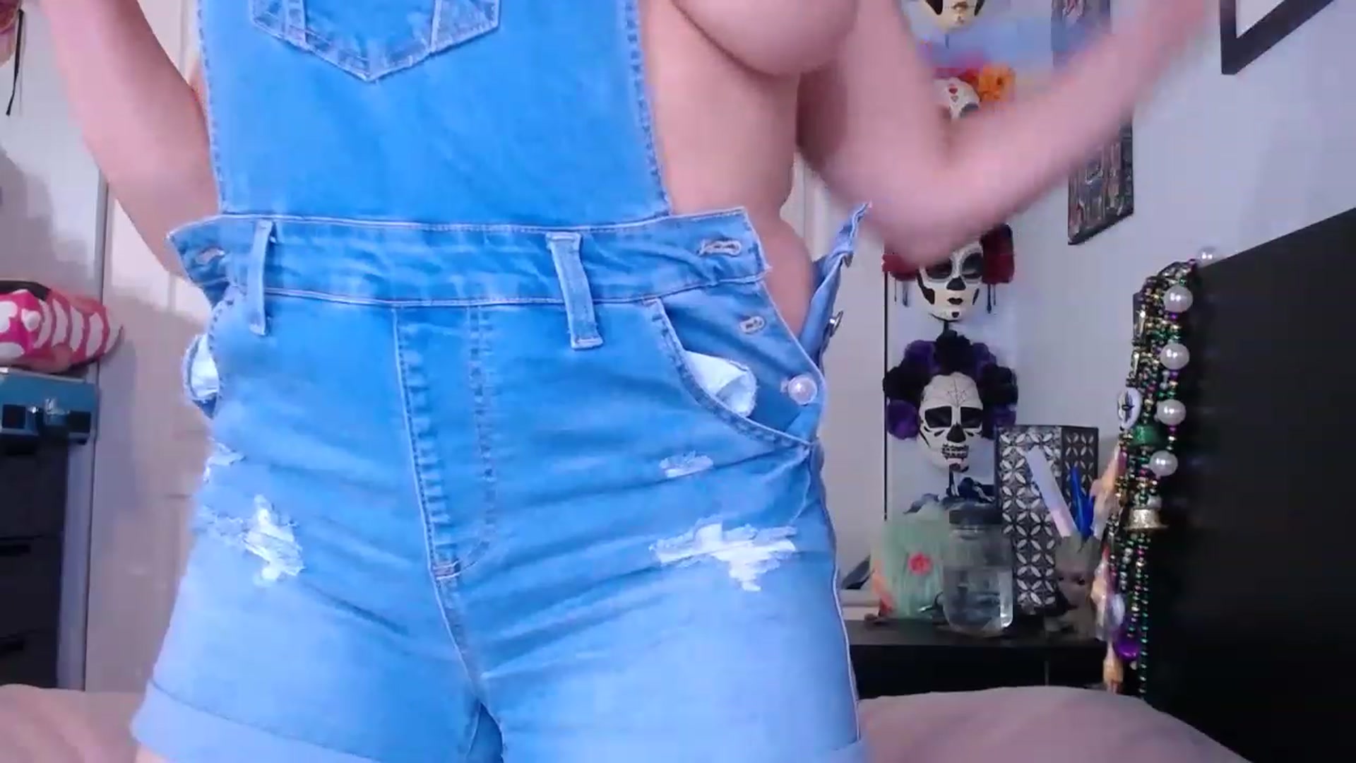 Gallery image thumbnail from abustybabe's myfreecams stream on, 06/13/2023, 21:16 image 20 of 20