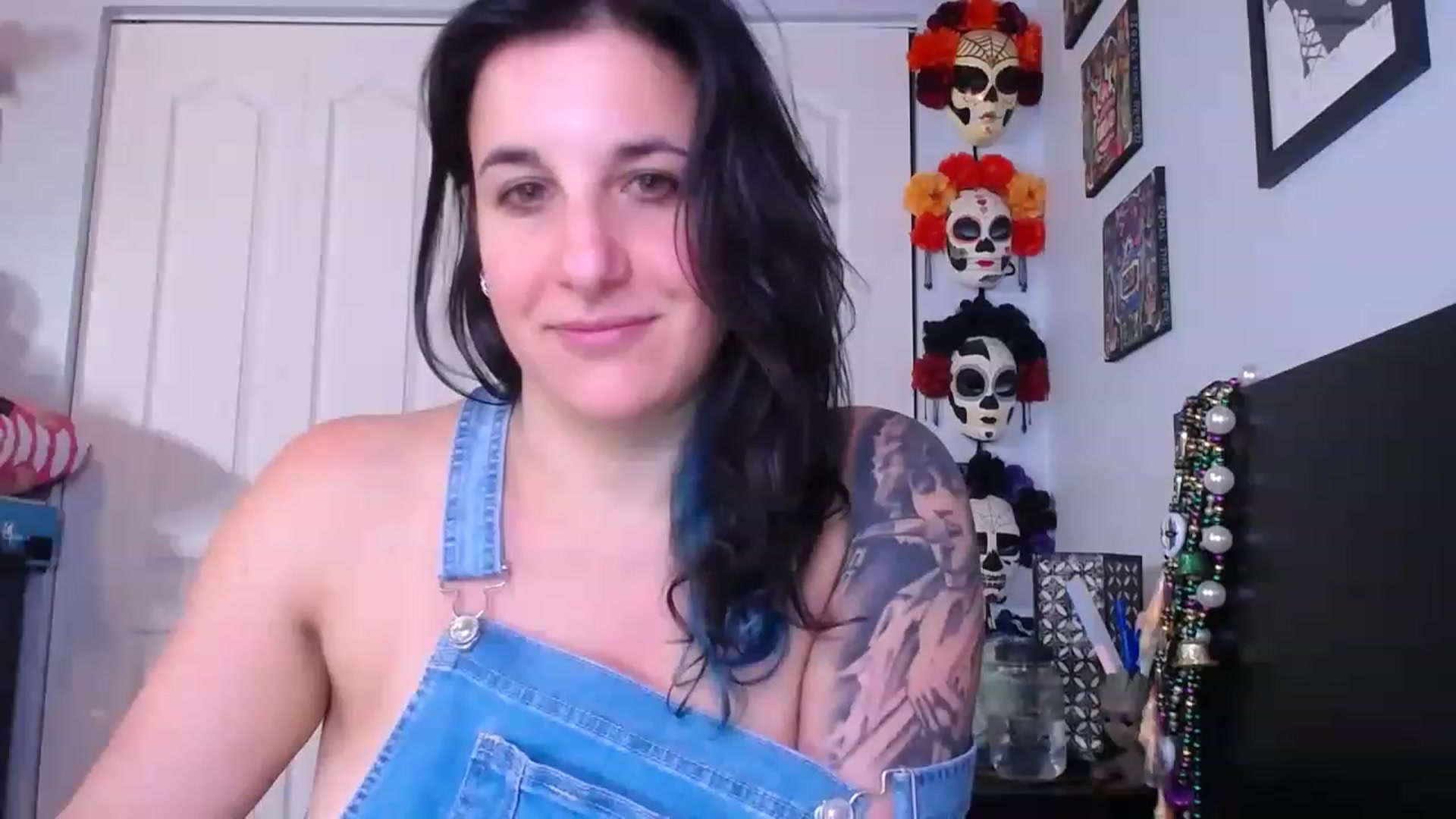 Gallery image thumbnail from abustybabe's myfreecams stream on, 06/13/2023, 21:57 image 12 of 20