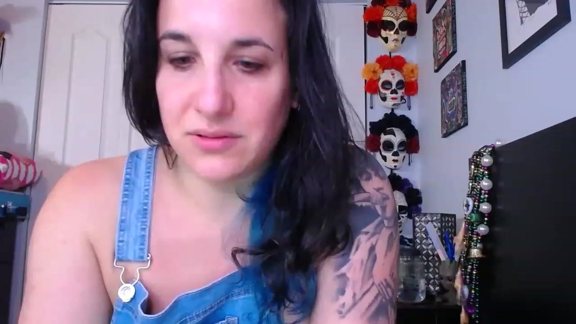 Gallery image thumbnail from abustybabe's myfreecams stream on, 06/13/2023, 21:57 image 1 of 20