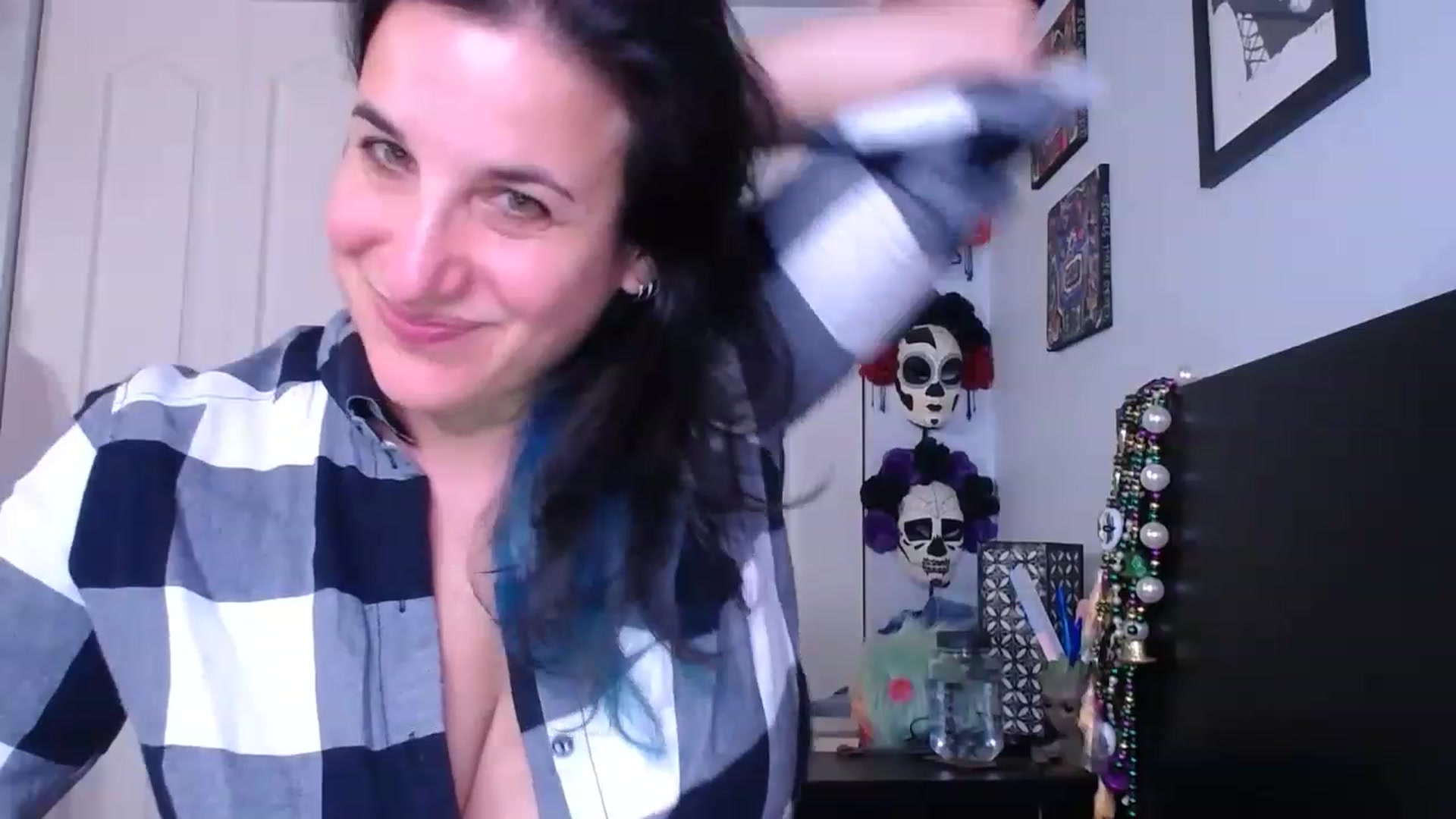Gallery image thumbnail from abustybabe's myfreecams stream on, 06/14/2023, 22:01 image 6 of 20