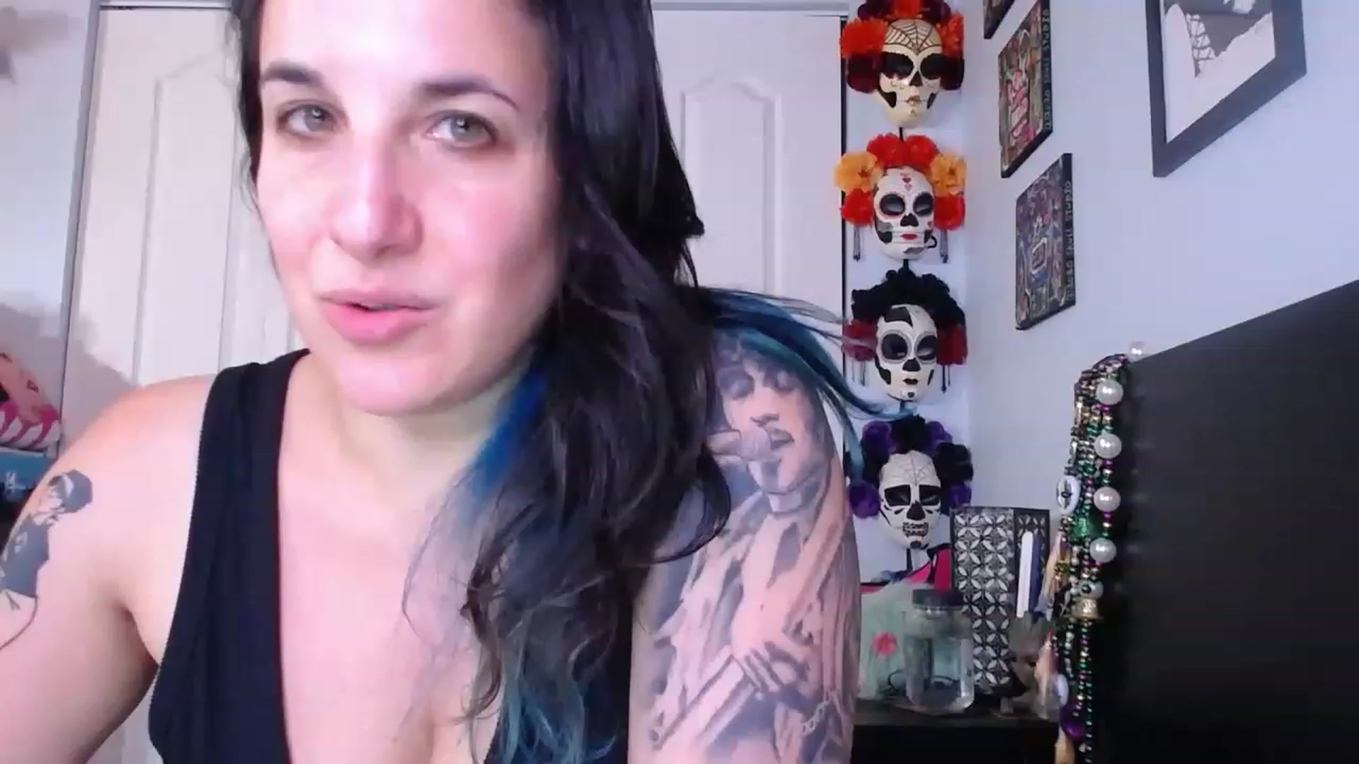 Gallery image thumbnail from abustybabe's myfreecams stream on, 06/20/2023, 22:03 image 5 of 20