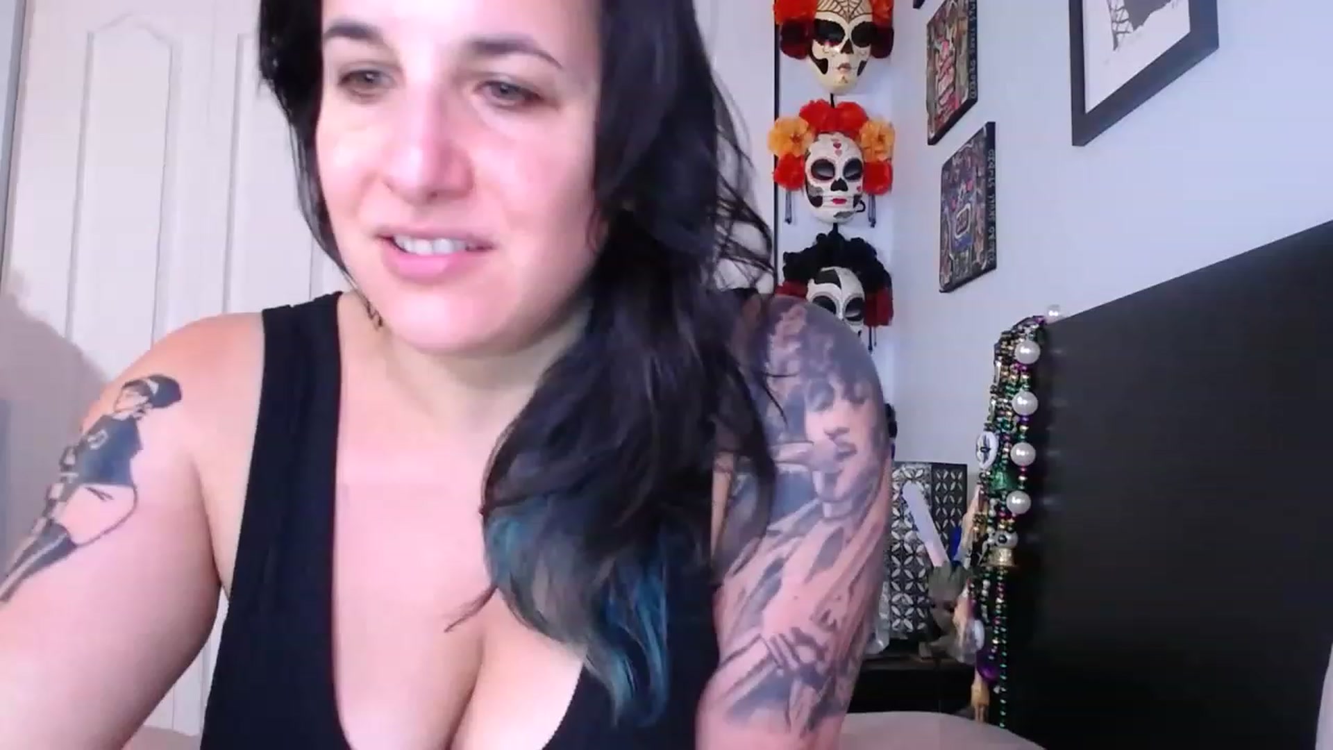 Gallery image thumbnail from abustybabe's myfreecams stream on, 06/20/2023, 22:03 image 1 of 20