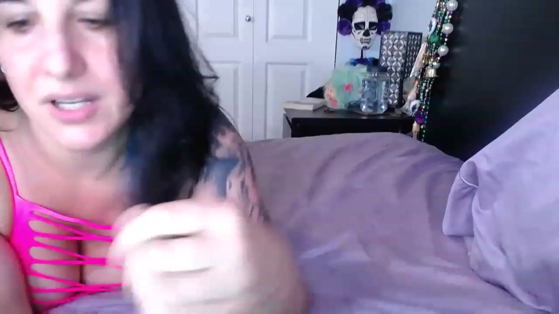 Gallery image thumbnail from abustybabe's myfreecams stream on, 06/22/2023, 21:03 image 10 of 20