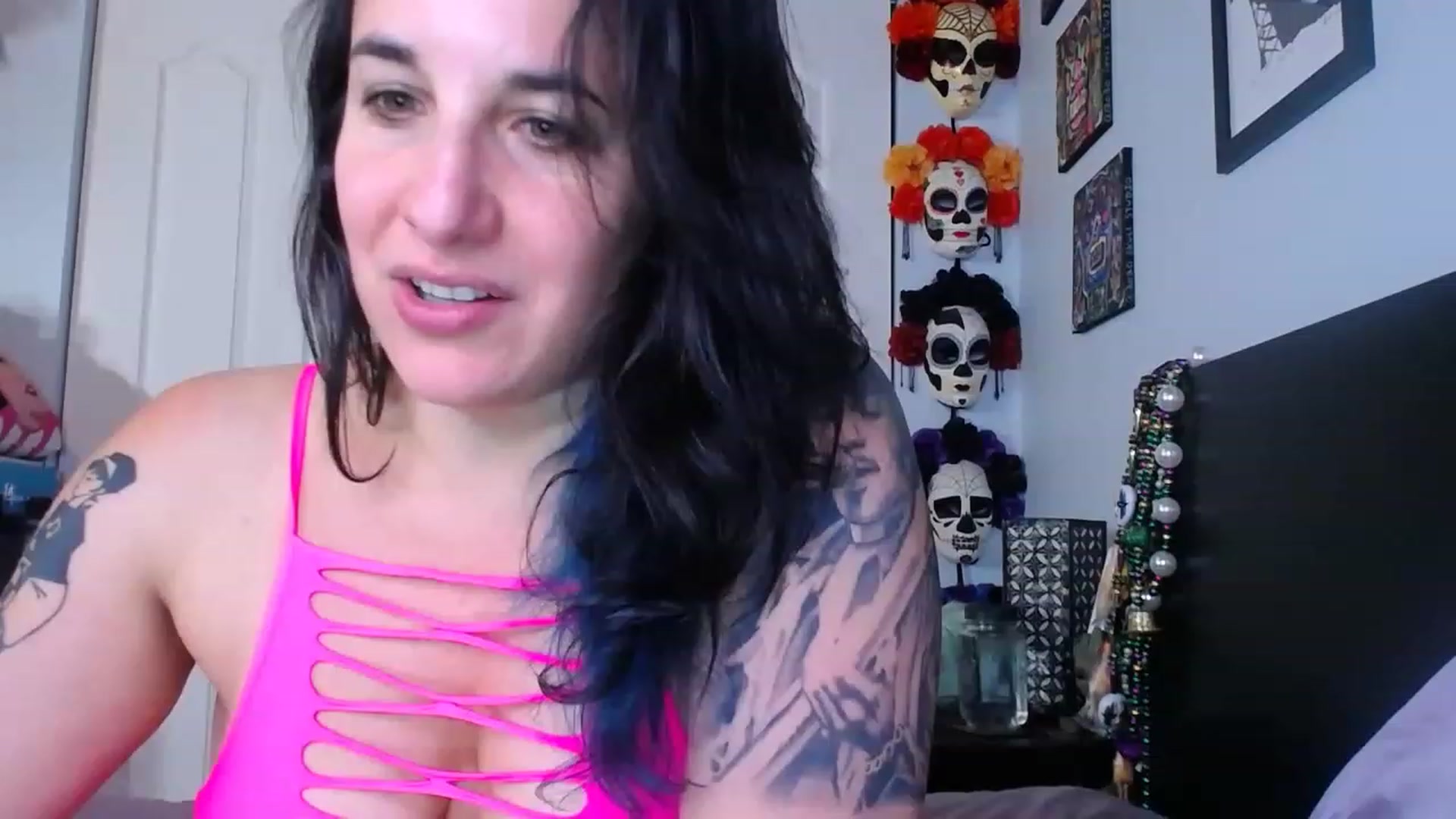 Gallery image thumbnail from abustybabe's myfreecams stream on, 06/22/2023, 21:03 image 3 of 20