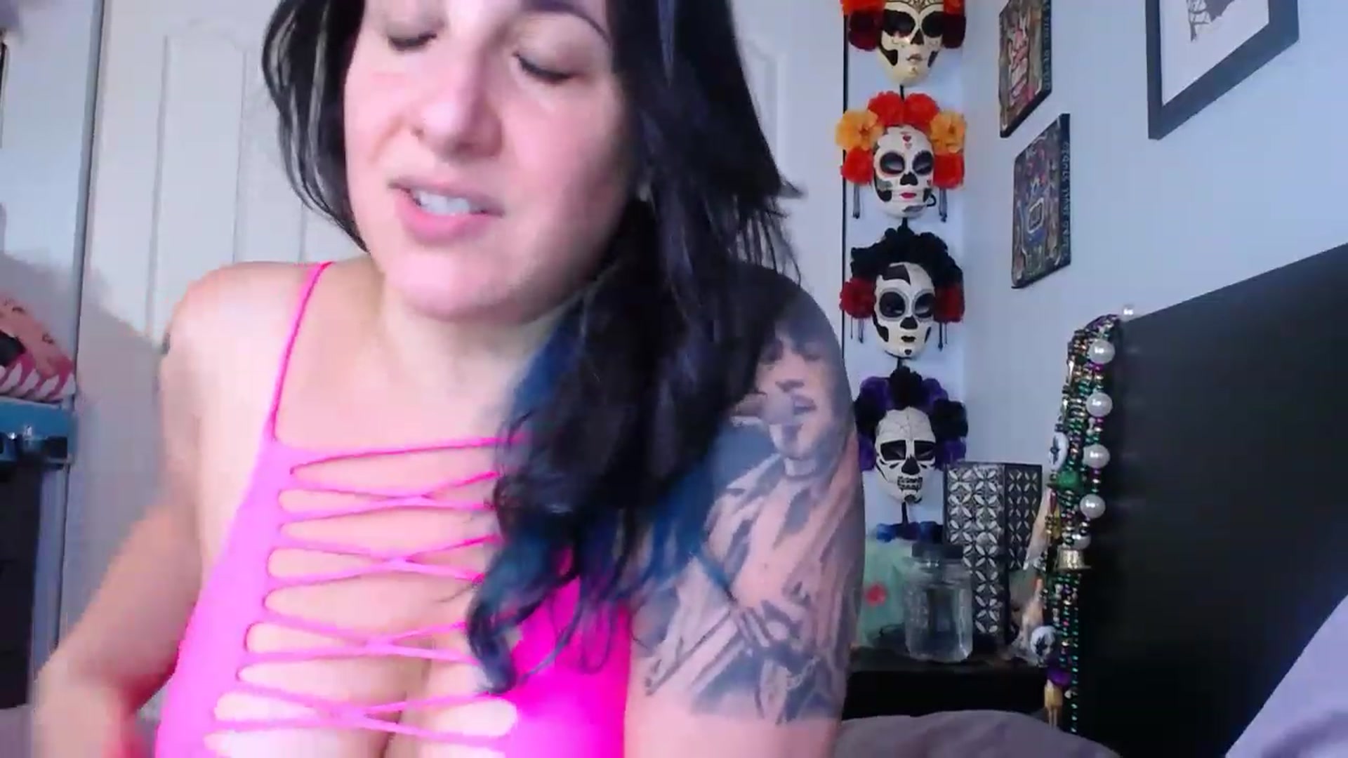 Gallery image thumbnail from abustybabe's myfreecams stream on, 06/22/2023, 21:03 image 16 of 20