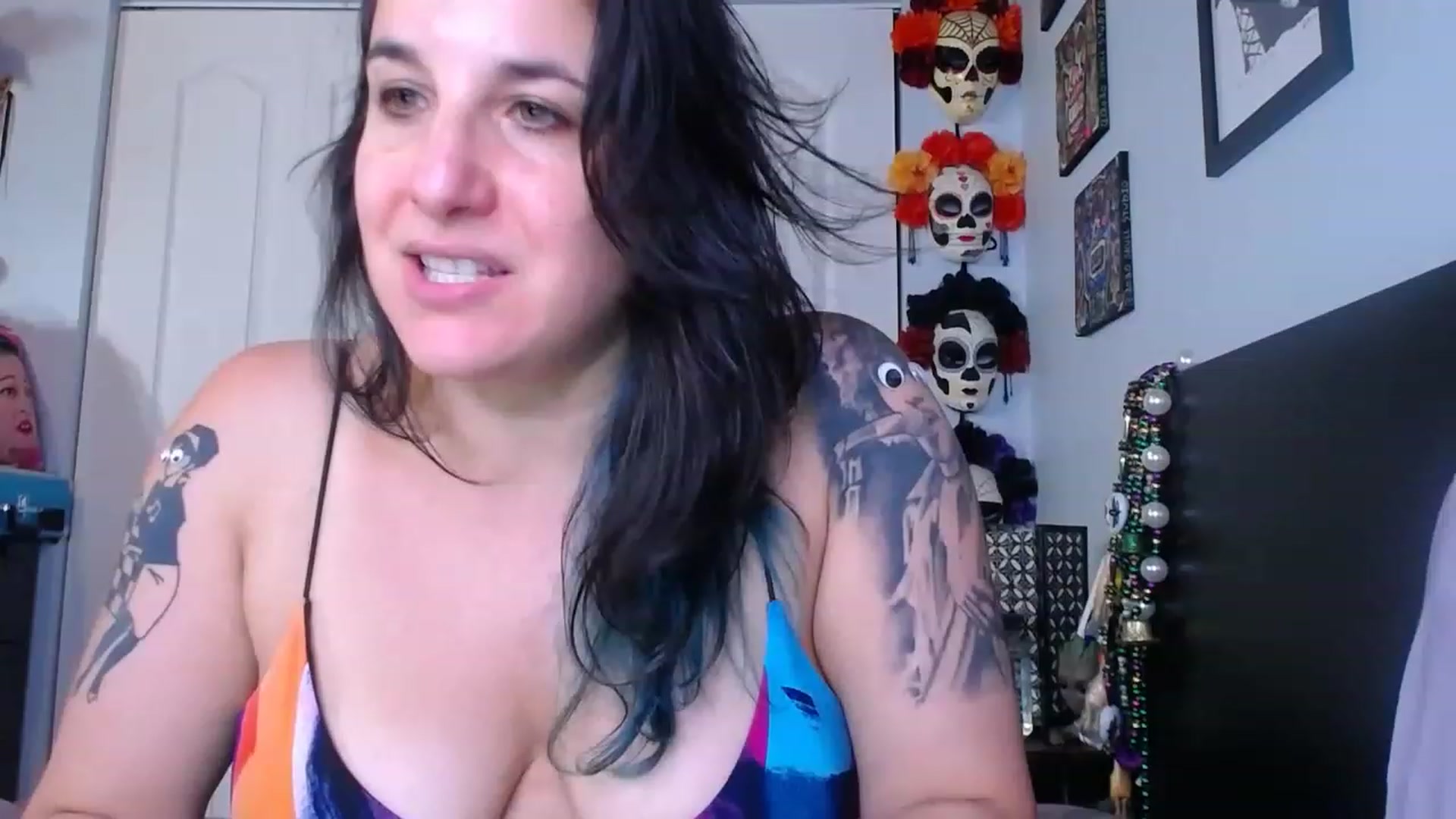 Gallery image thumbnail from abustybabe's myfreecams stream on, 06/27/2023, 21:05 image 6 of 20