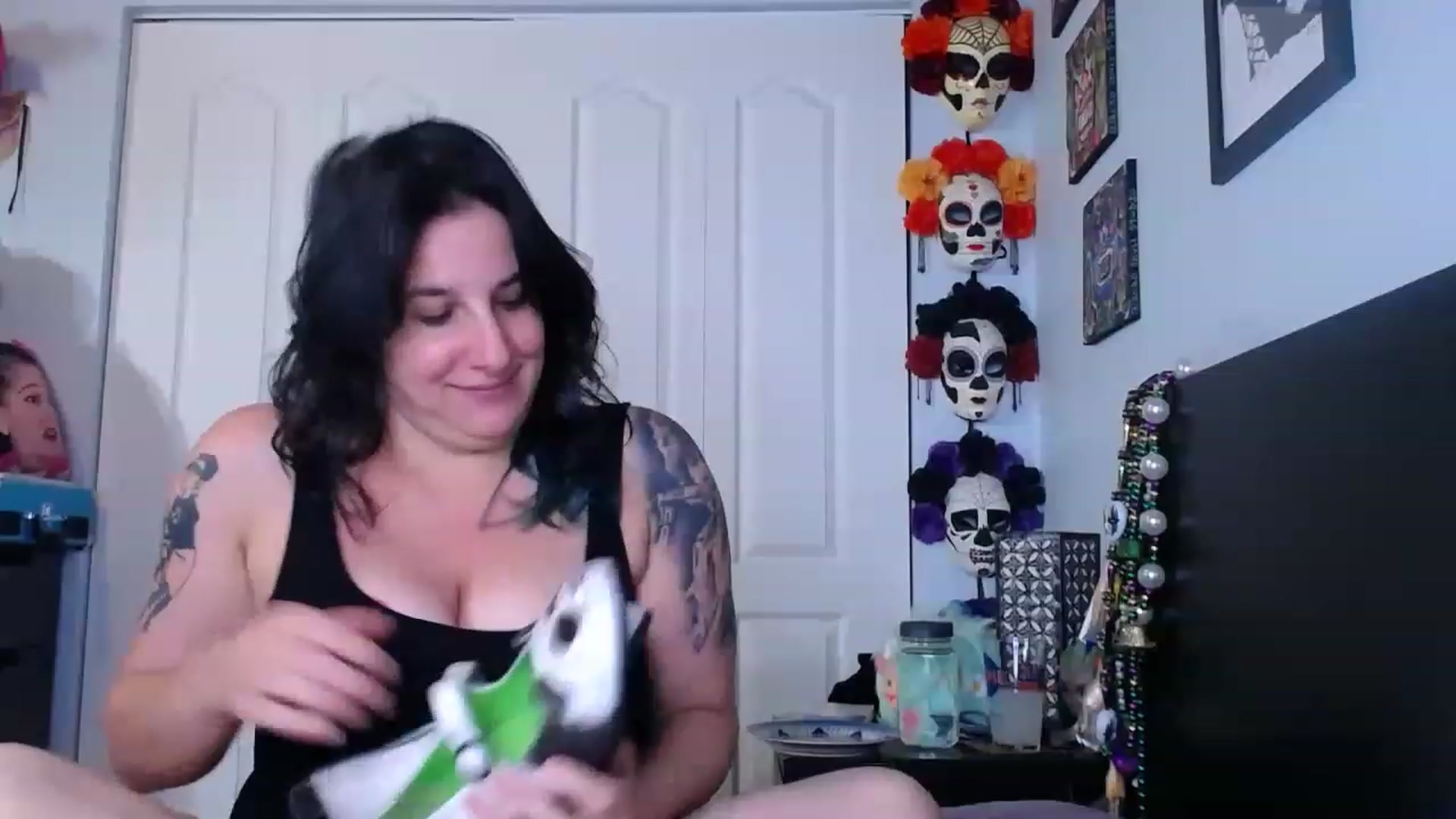 Gallery image thumbnail from abustybabe's myfreecams stream on, 06/29/2023, 22:07 image 2 of 20