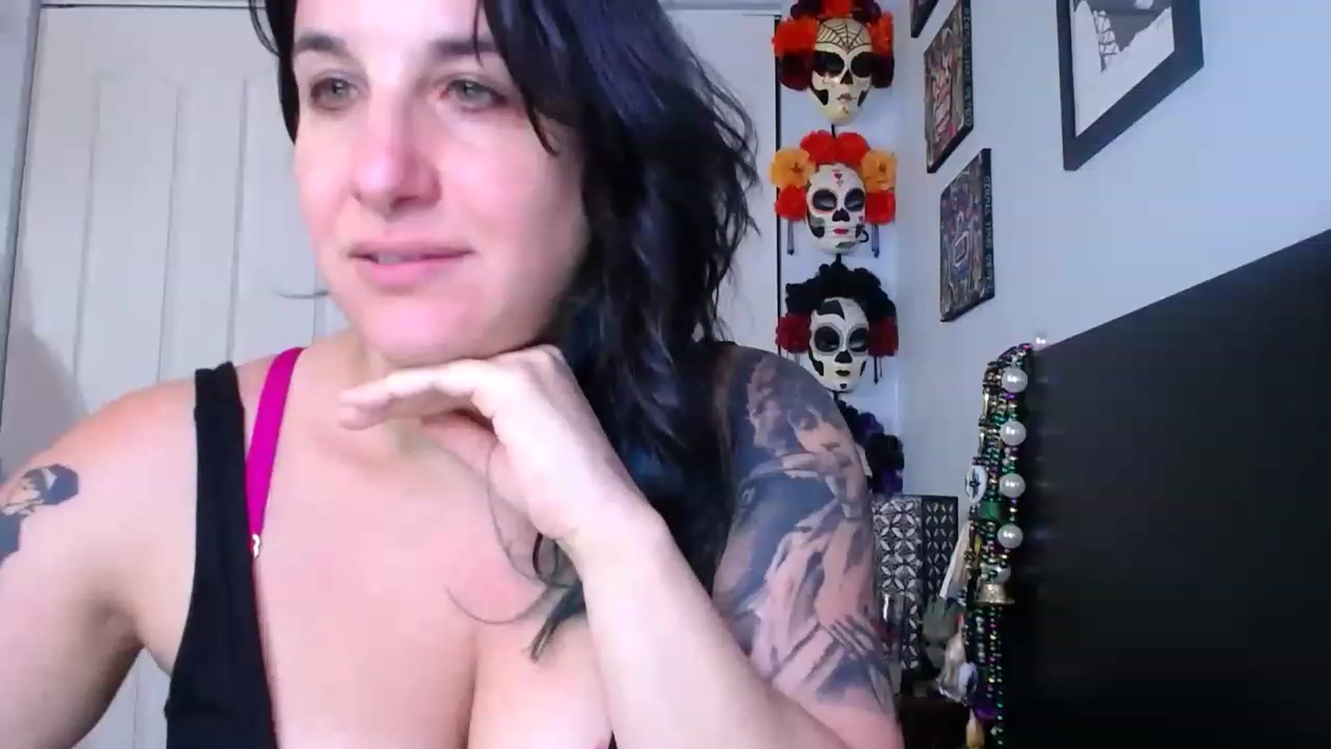 Gallery image thumbnail from abustybabe's myfreecams stream on, 06/29/2023, 22:07 image 11 of 20