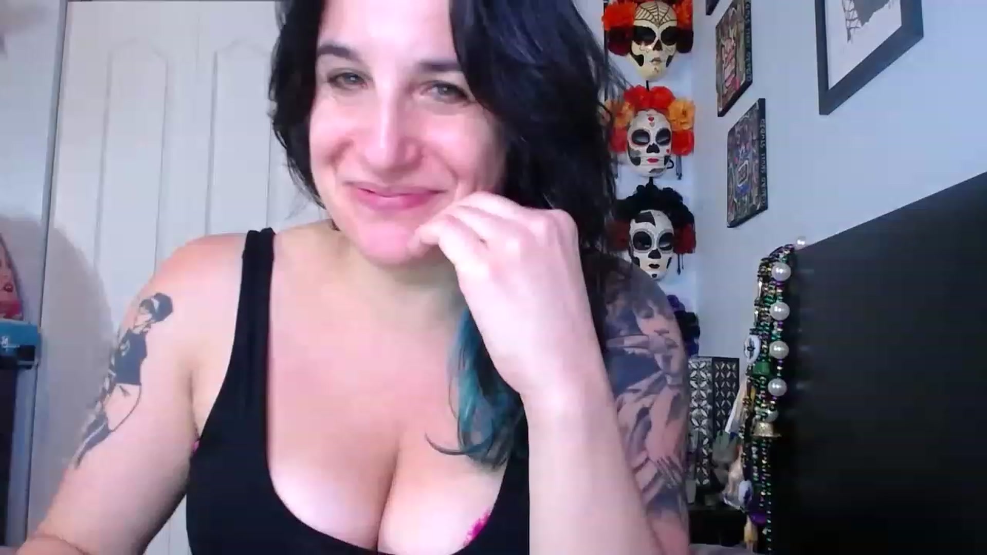 Gallery image thumbnail from abustybabe's myfreecams stream on, 06/29/2023, 22:07 image 6 of 20