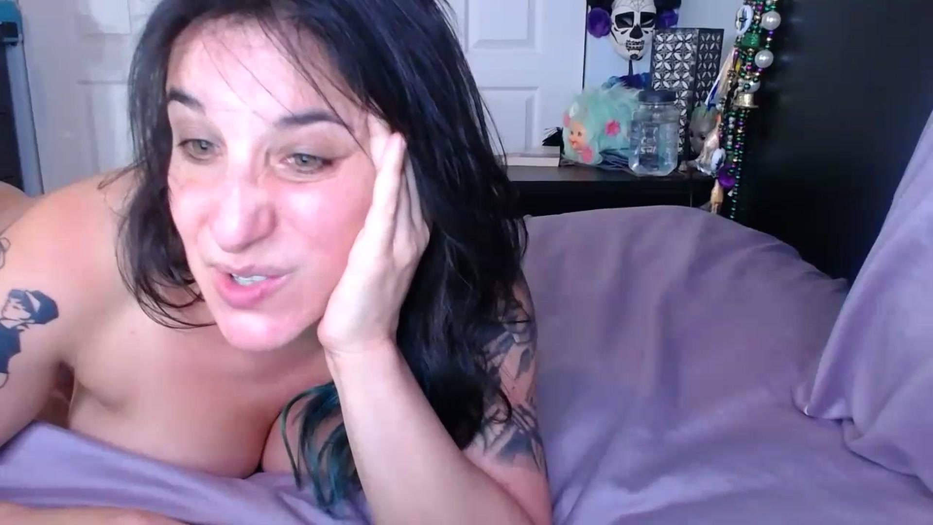 Gallery image thumbnail from abustybabe's myfreecams stream on, 06/30/2023, 21:00 image 20 of 20