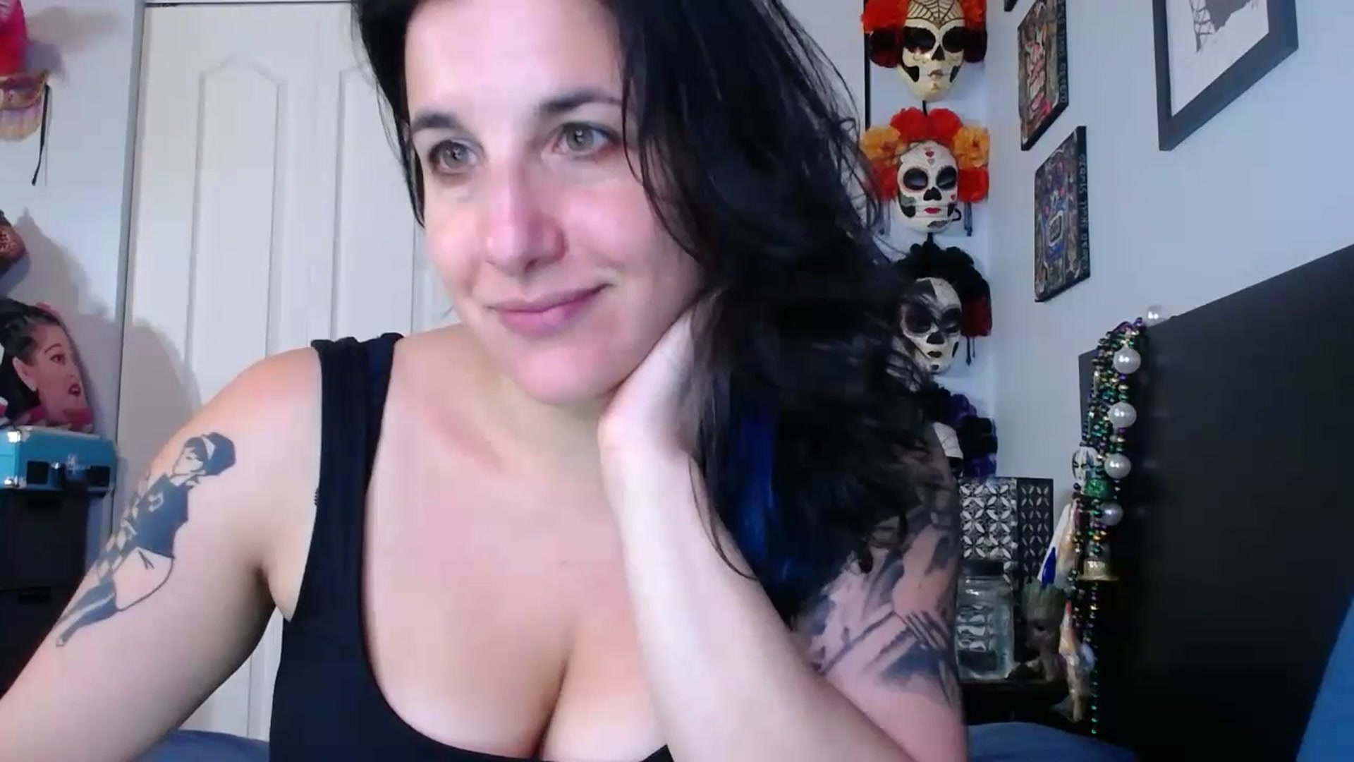 Gallery image thumbnail from abustybabe's myfreecams stream on, 07/04/2023, 20:02 image 16 of 20