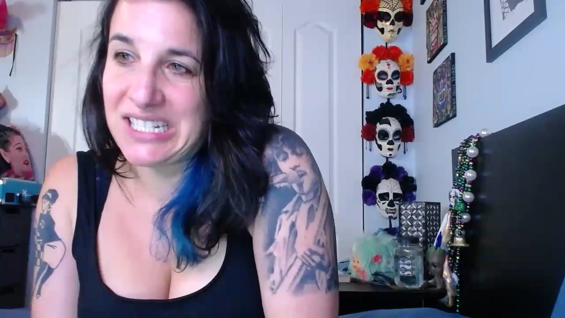Gallery image thumbnail from abustybabe's myfreecams stream on, 07/04/2023, 21:35 image 15 of 20