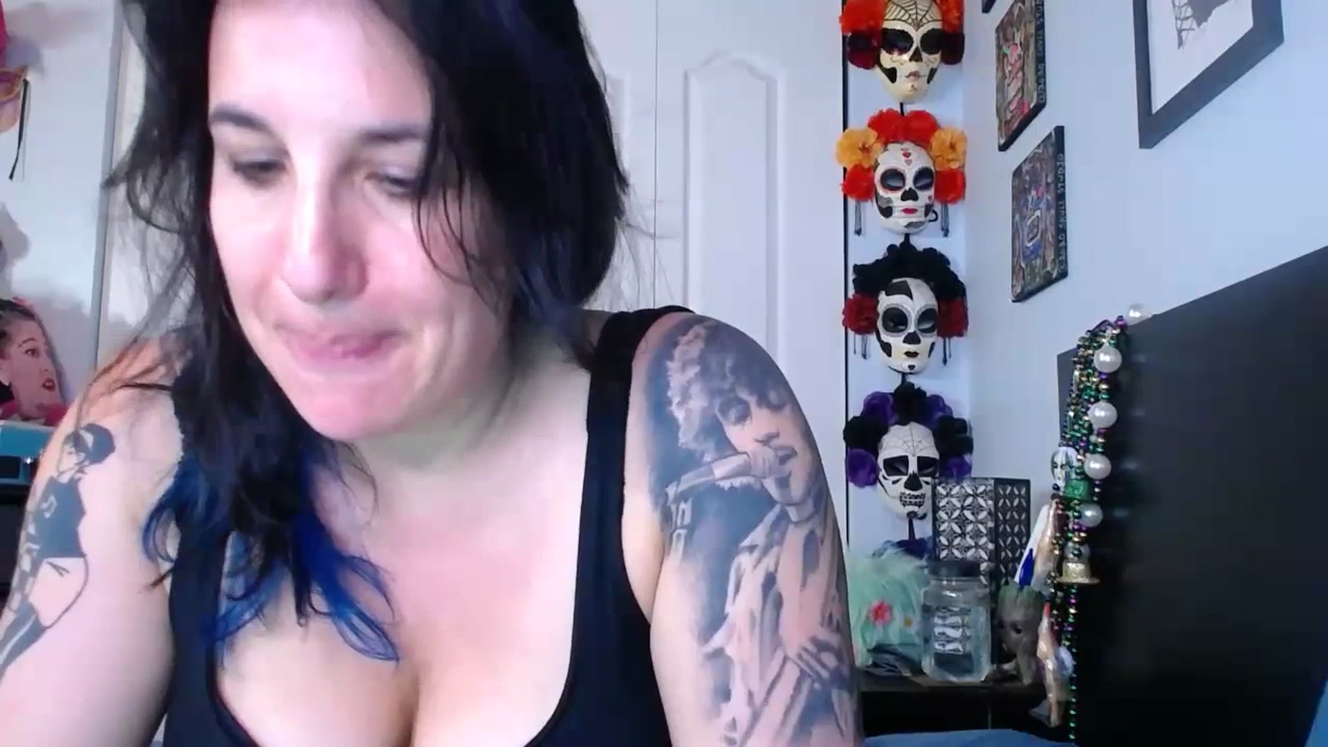 Gallery image thumbnail from abustybabe's myfreecams stream on, 07/04/2023, 21:35 image 18 of 20