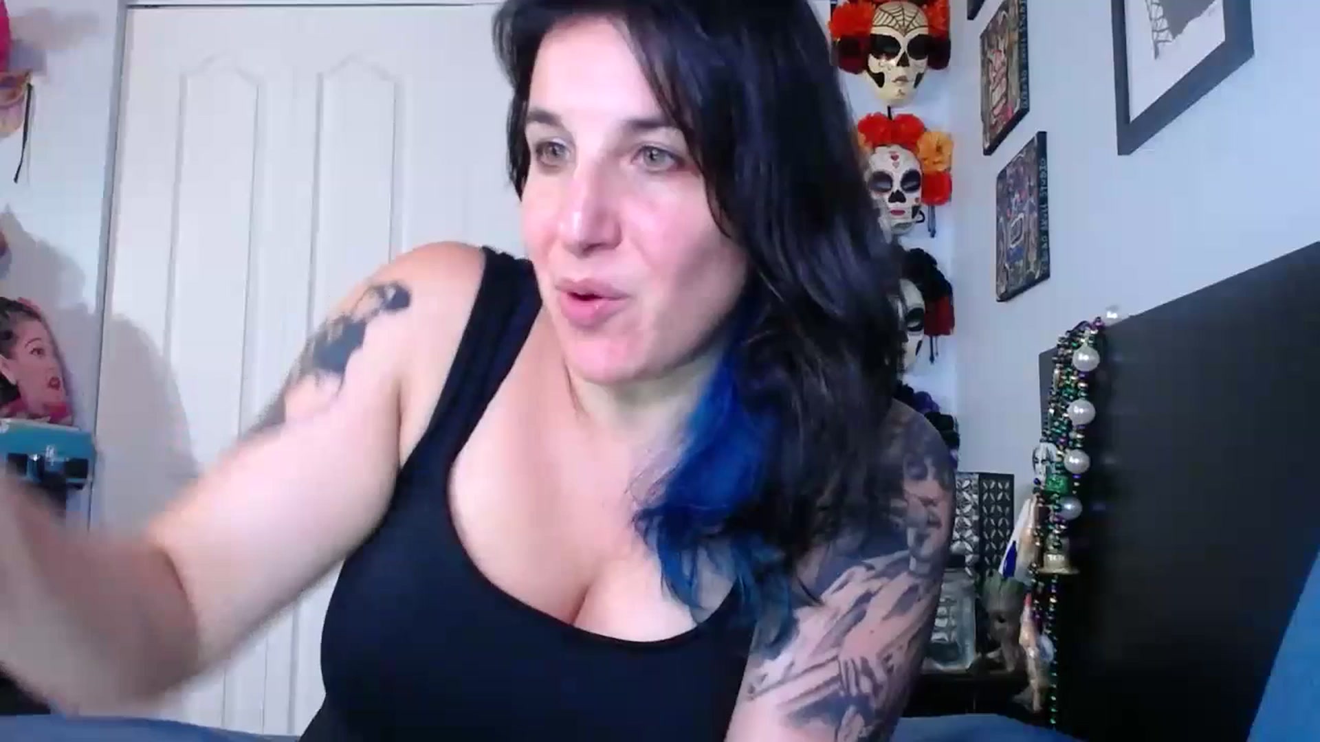 Gallery image thumbnail from abustybabe's myfreecams stream on, 07/04/2023, 21:35 image 1 of 20
