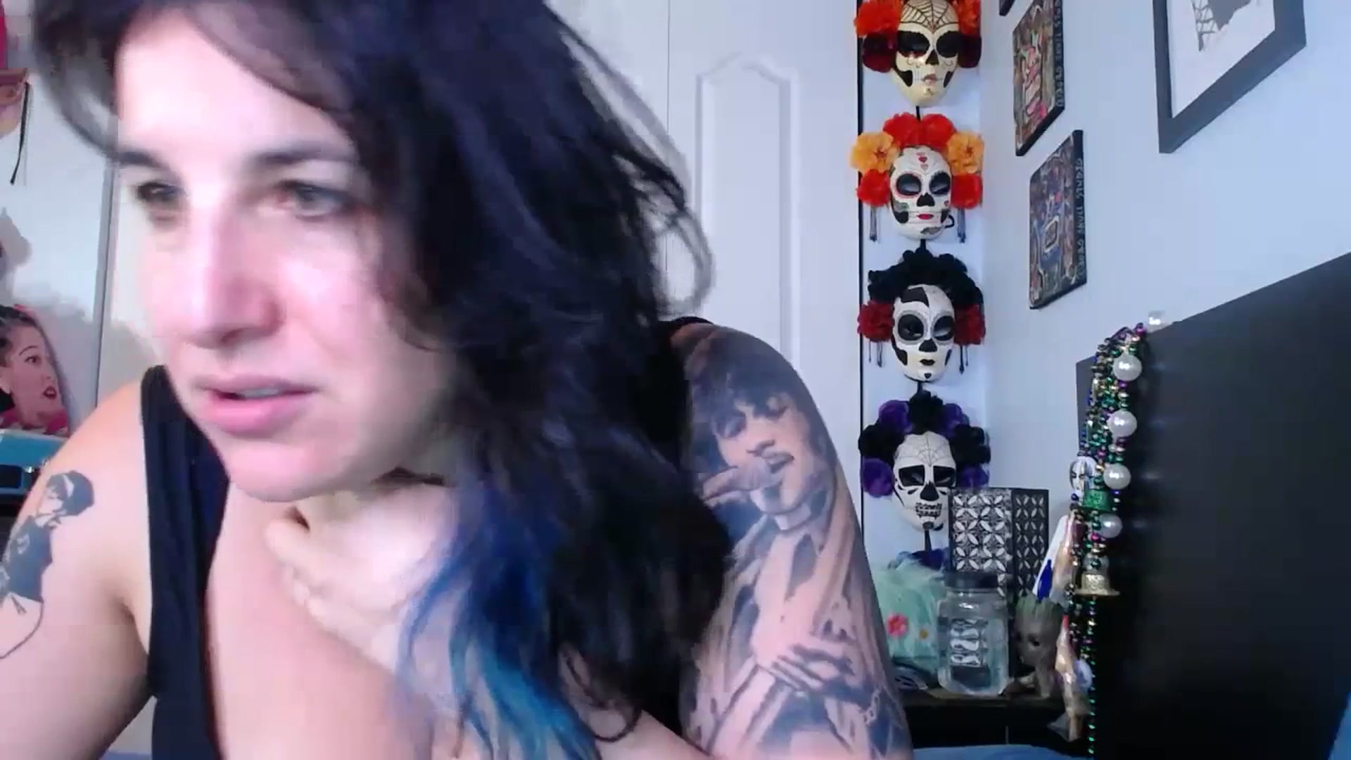 Gallery image thumbnail from abustybabe's myfreecams stream on, 07/04/2023, 21:35 image 17 of 20