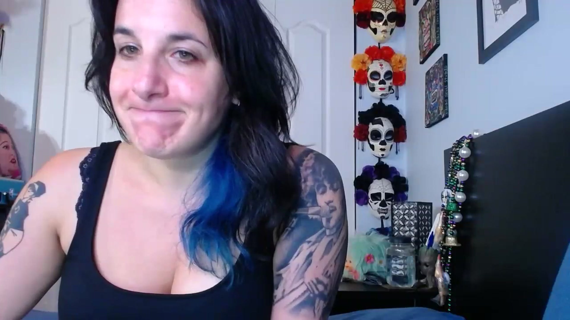 Gallery image thumbnail from abustybabe's myfreecams stream on, 07/04/2023, 21:35 image 8 of 20