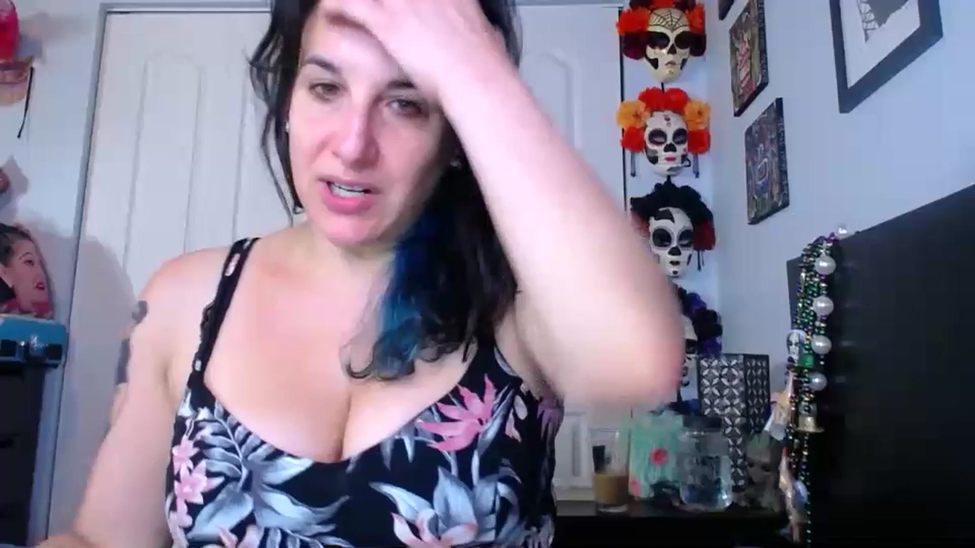 Gallery image thumbnail from abustybabe's myfreecams stream on, 07/06/2023, 21:18 image 1 of 20