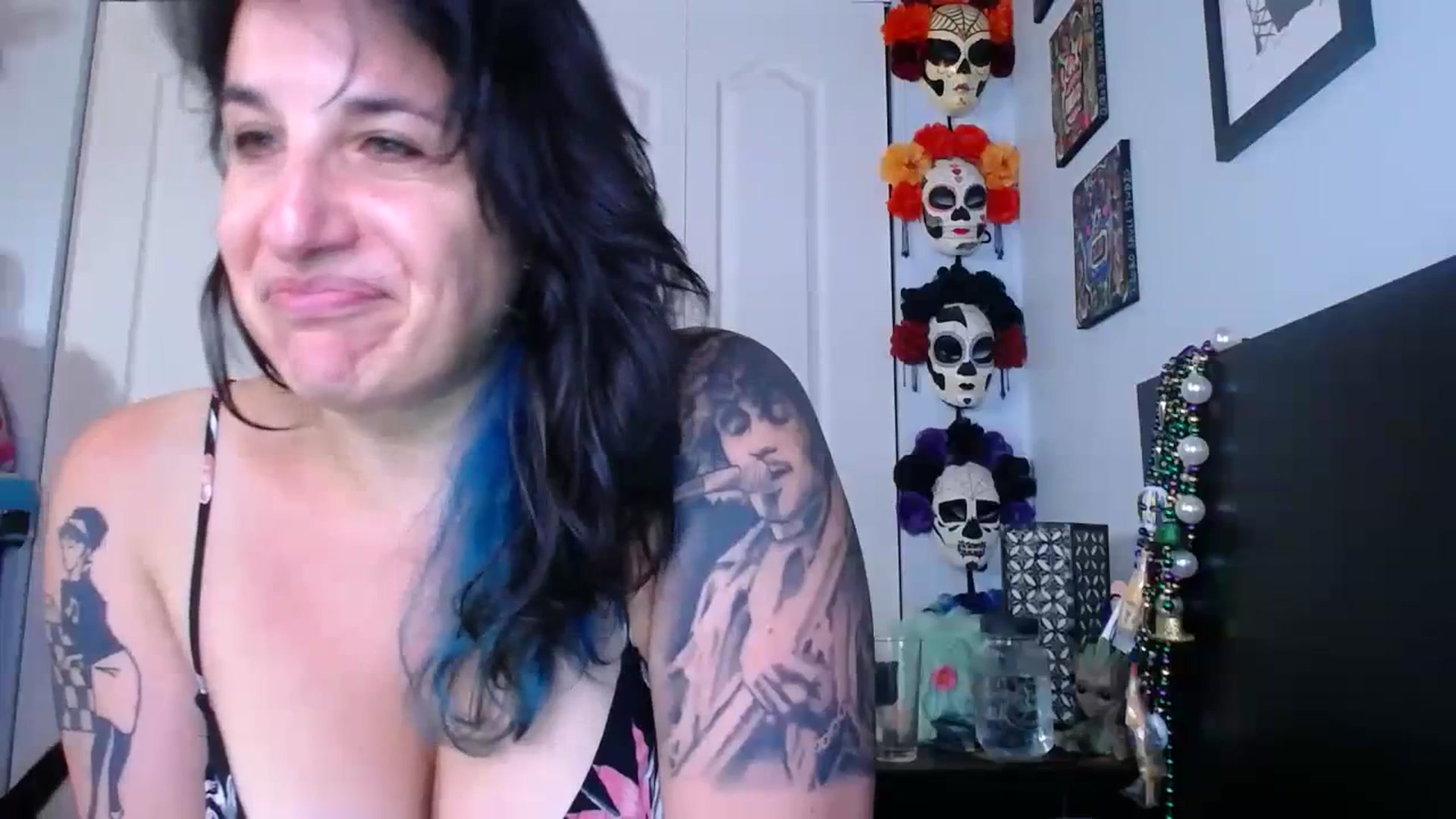 Gallery image thumbnail from abustybabe's myfreecams stream on, 07/06/2023, 21:18 image 9 of 20
