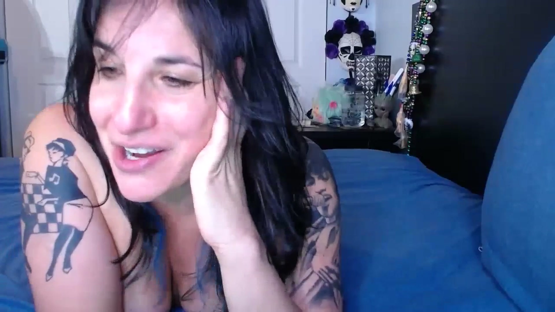 Gallery image thumbnail from abustybabe's myfreecams stream on, 07/06/2023, 22:08 image 19 of 20