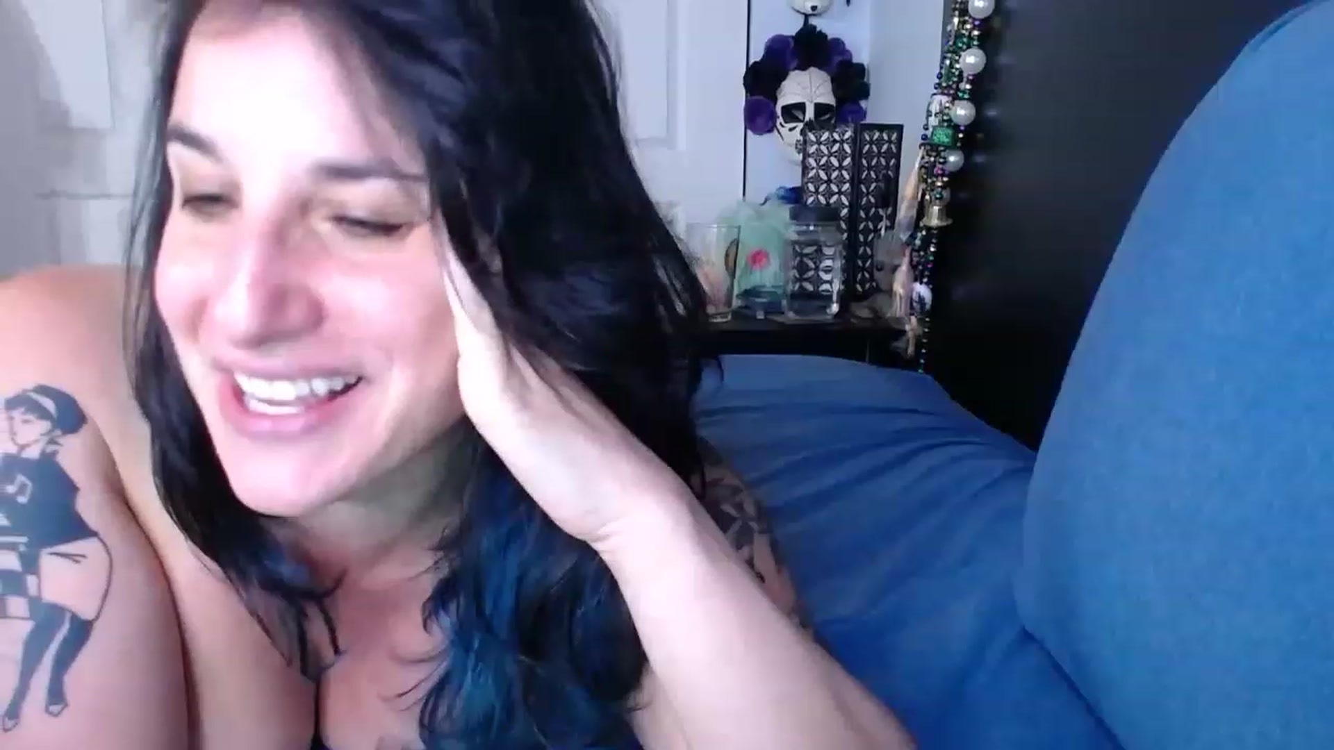 Gallery image thumbnail from abustybabe's myfreecams stream on, 07/07/2023, 21:49 image 17 of 20