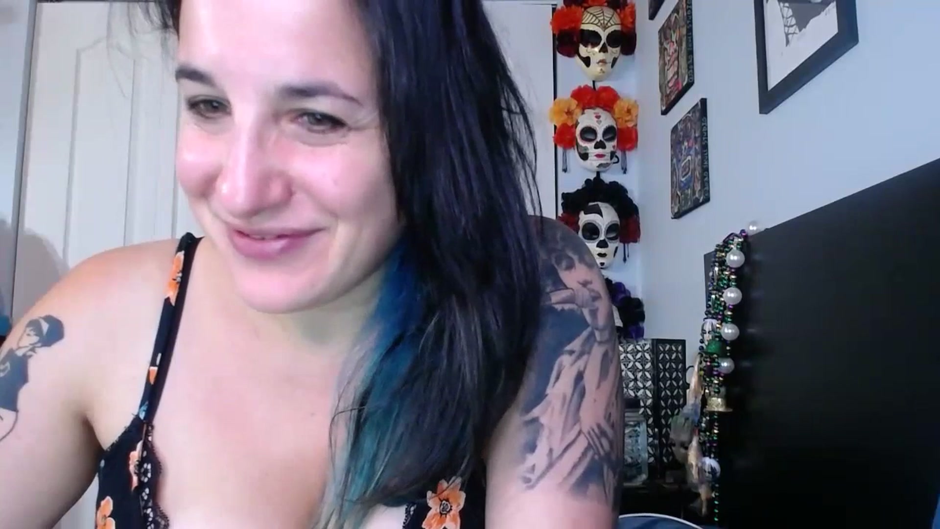 Gallery image thumbnail from abustybabe's myfreecams stream on, 07/12/2023, 20:35 image 6 of 20