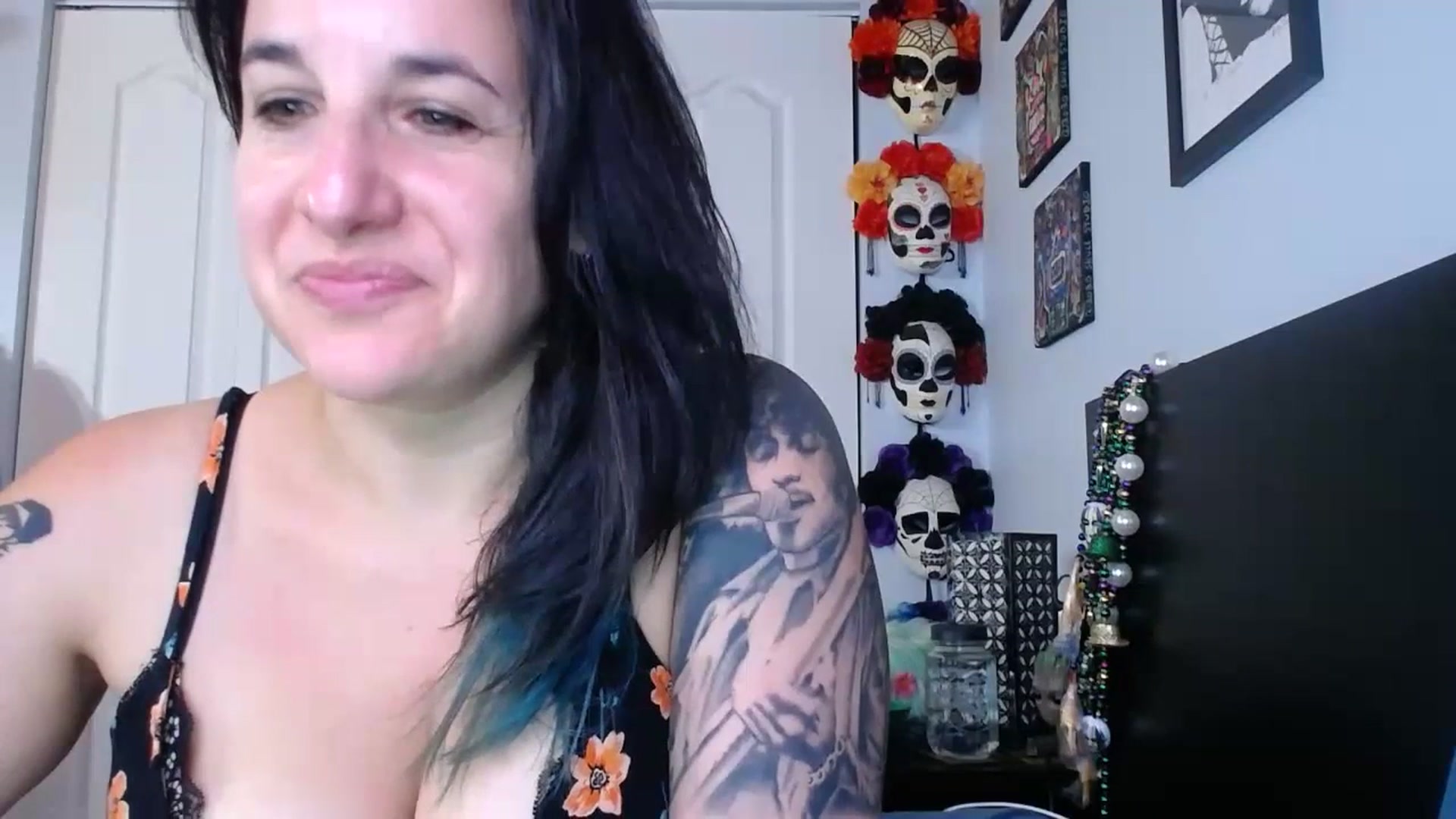 Gallery image thumbnail from abustybabe's myfreecams stream on, 07/12/2023, 20:35 image 4 of 20
