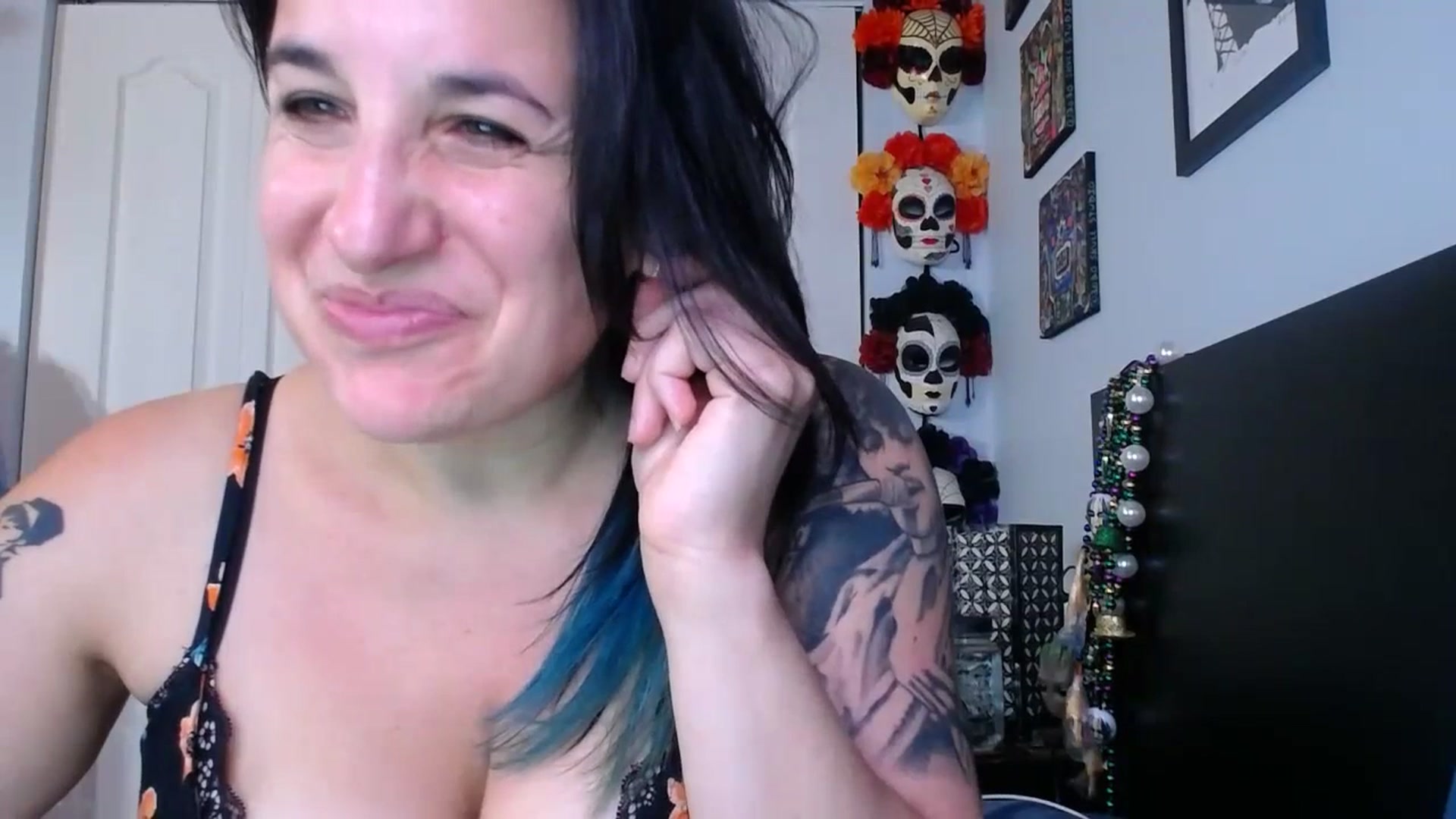 Gallery image thumbnail from abustybabe's myfreecams stream on, 07/12/2023, 20:35 image 7 of 20